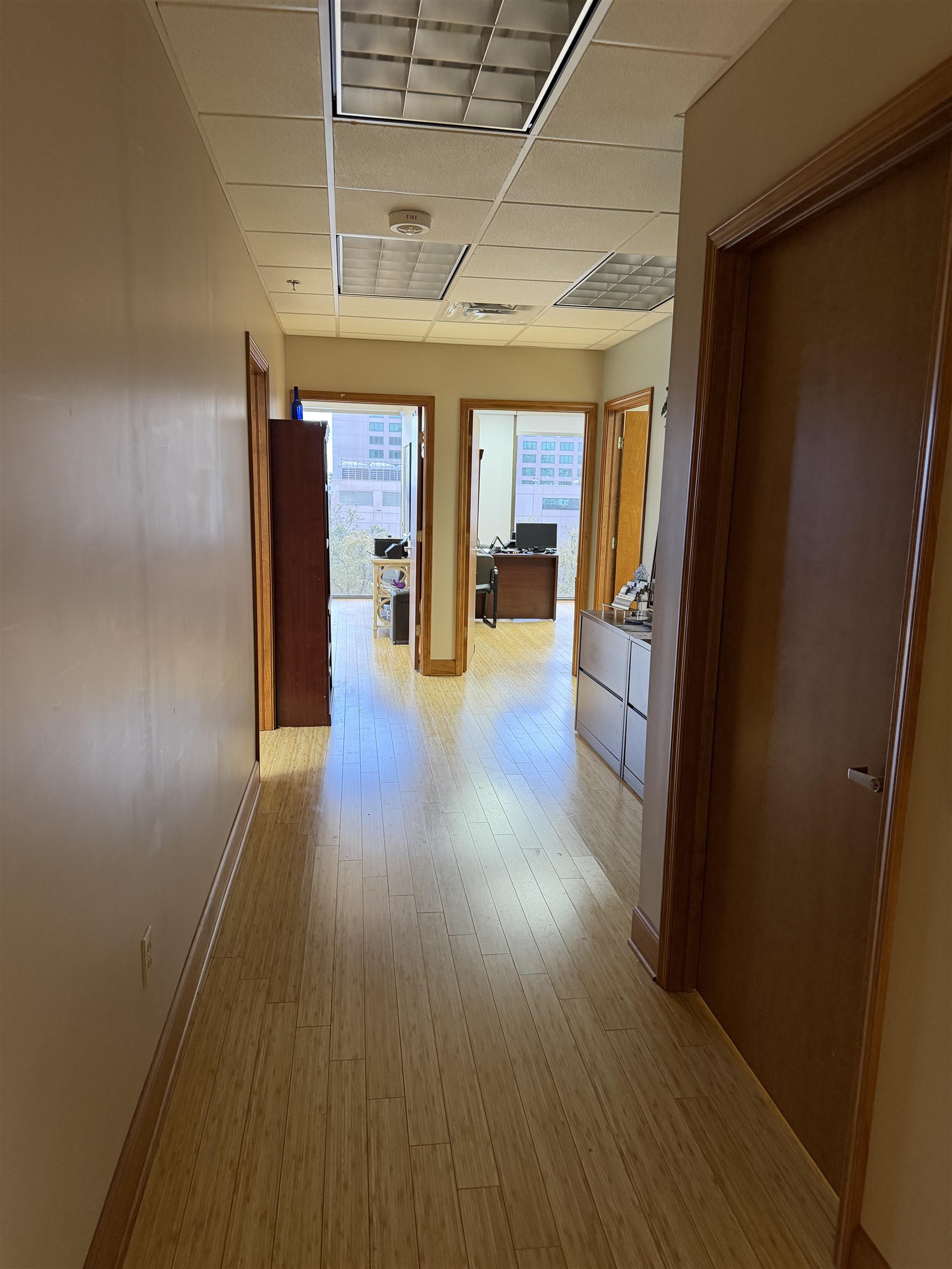 Image 5 of 14 For 233 Bay St E 615