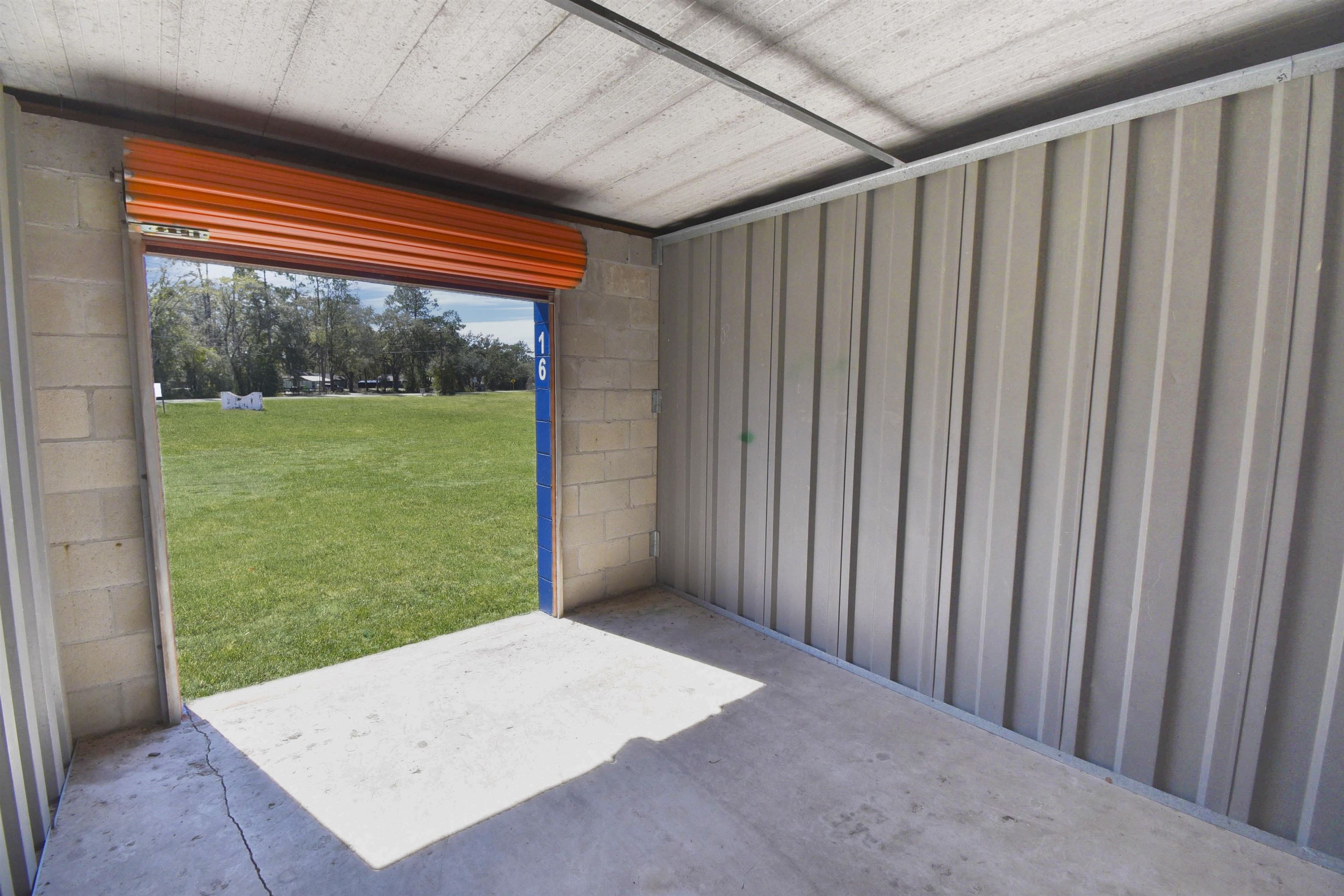 Image 23 of 25 For 9150 County Road 221 Se