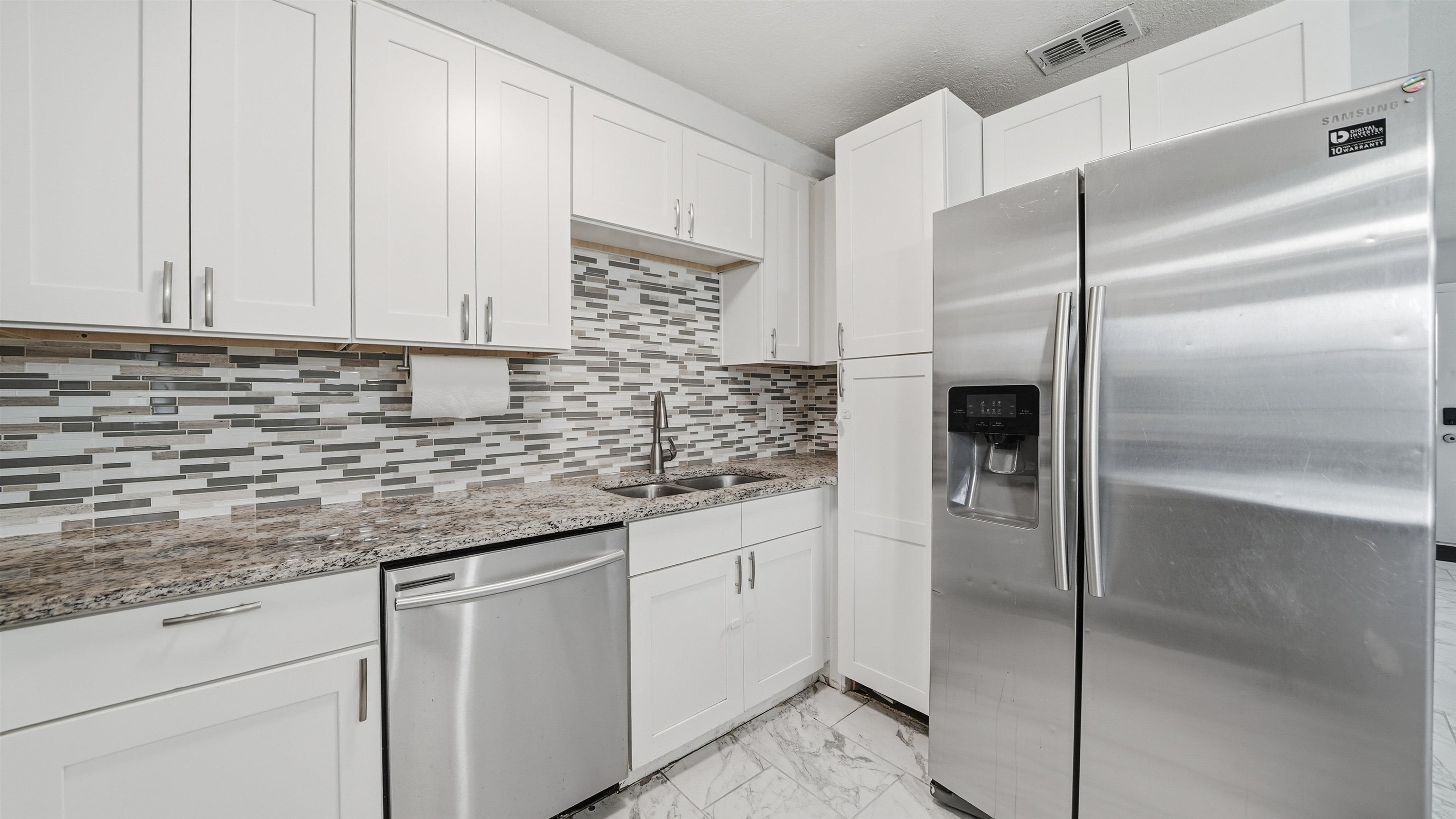 Image 10 of 37 For 10977 Delago Dr