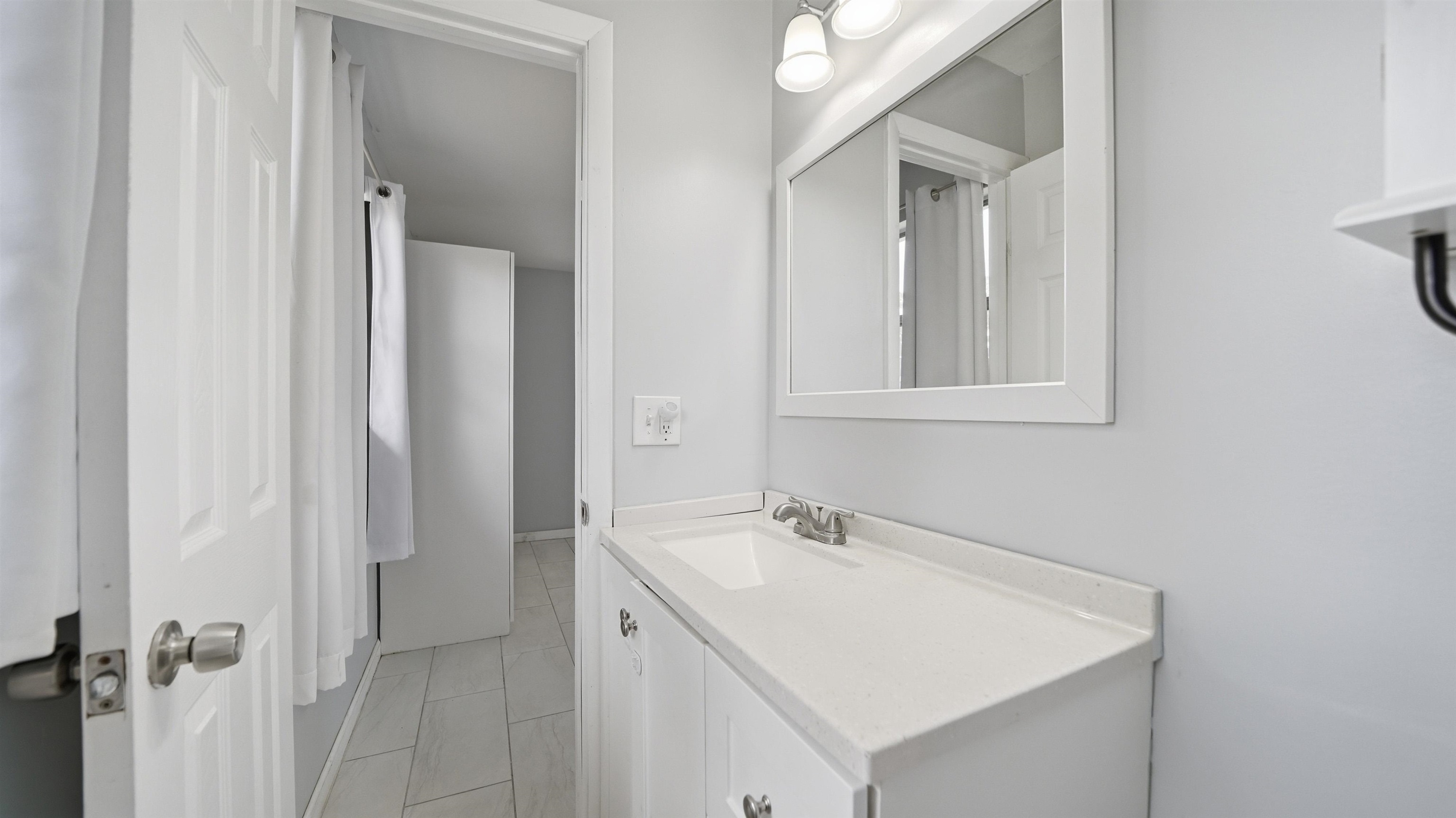 Image 17 of 37 For 10977 Delago Dr