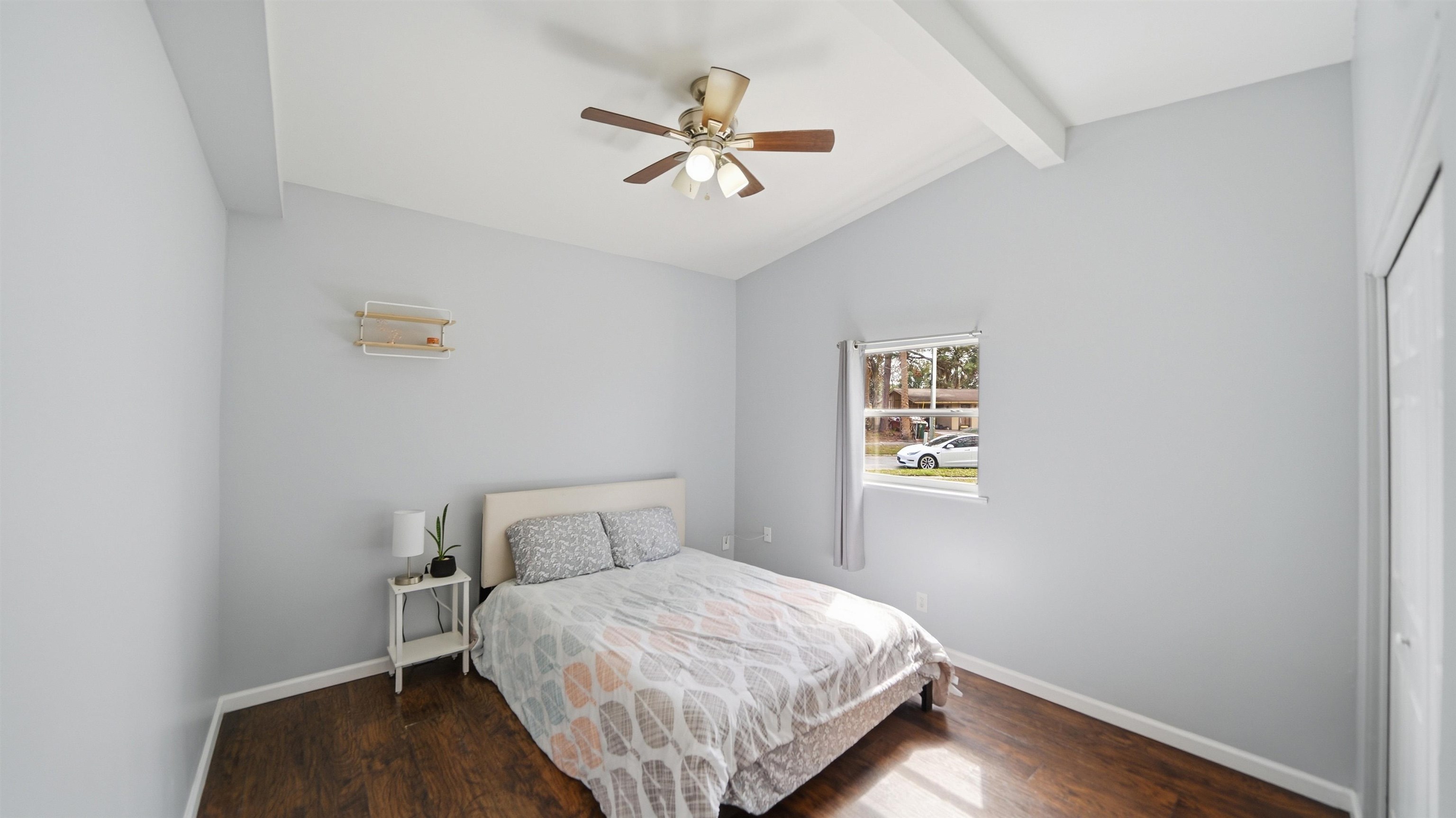 Image 19 of 37 For 10977 Delago Dr