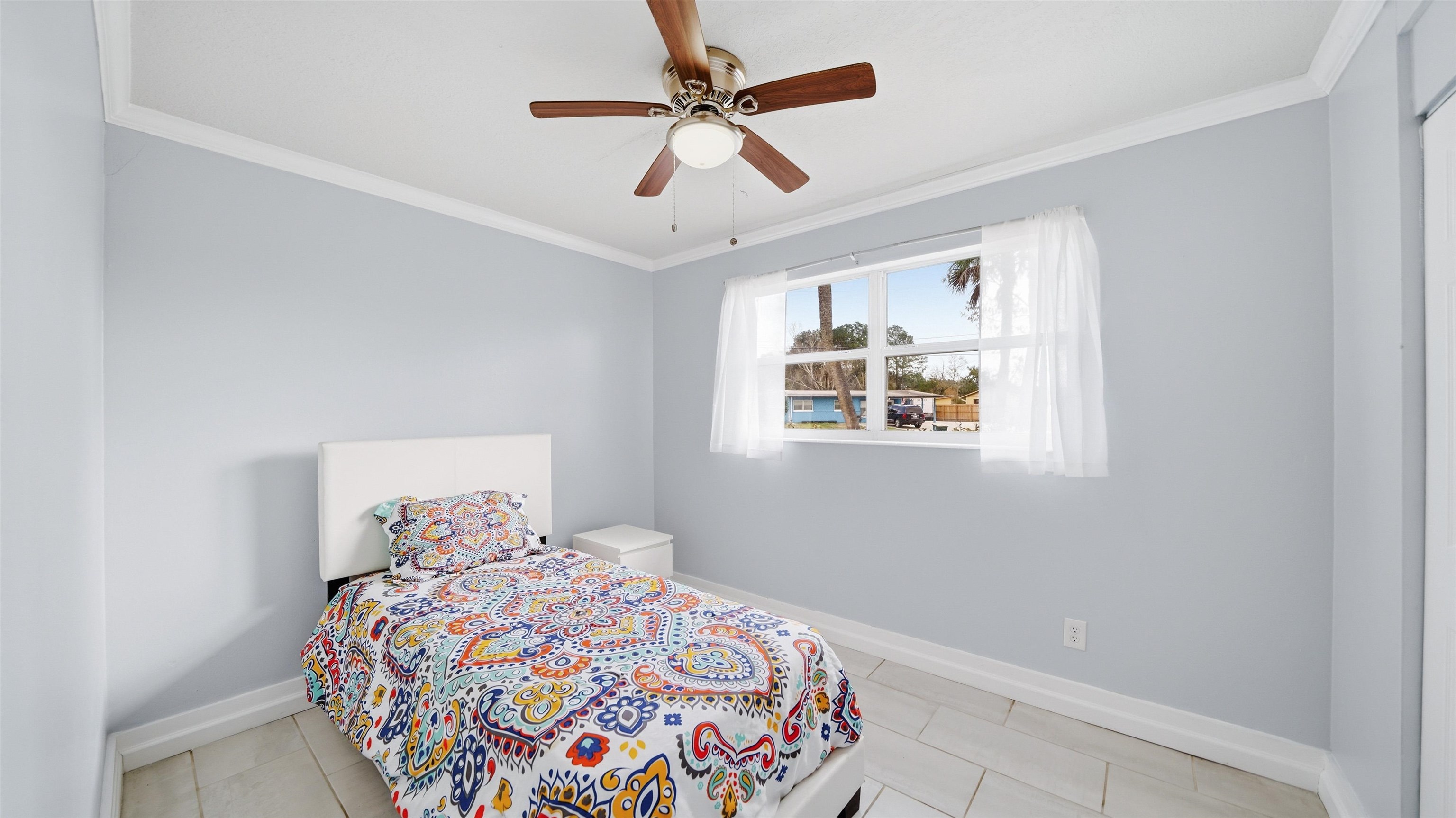 Image 22 of 37 For 10977 Delago Dr