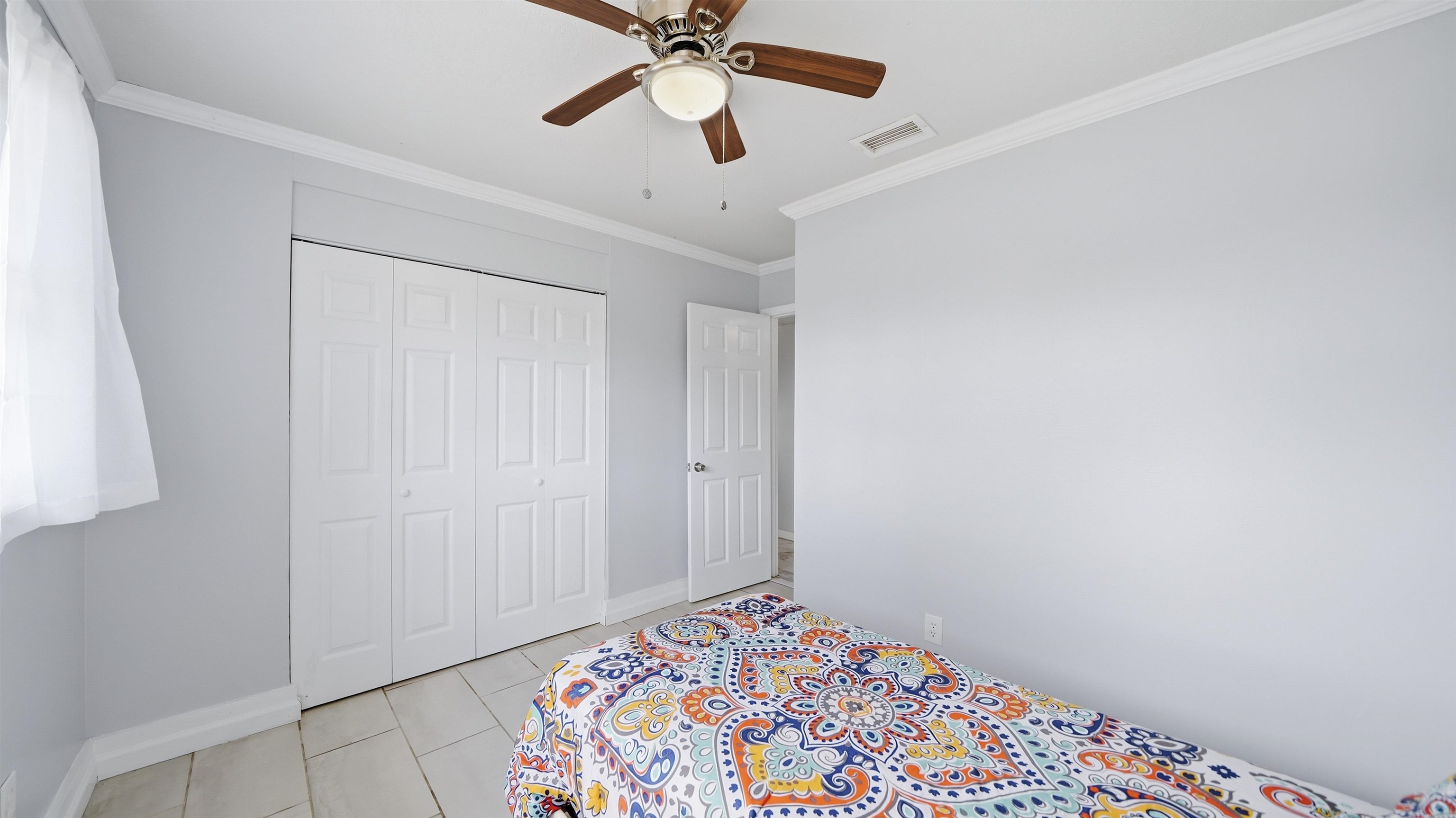 Image 23 of 37 For 10977 Delago Dr