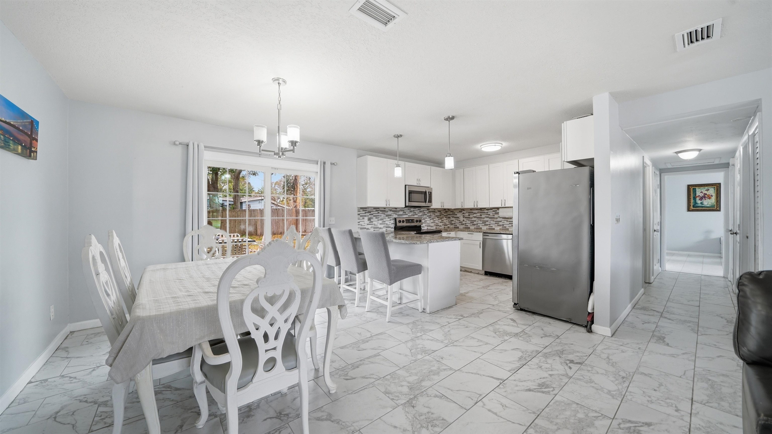 Image 6 of 37 For 10977 Delago Dr