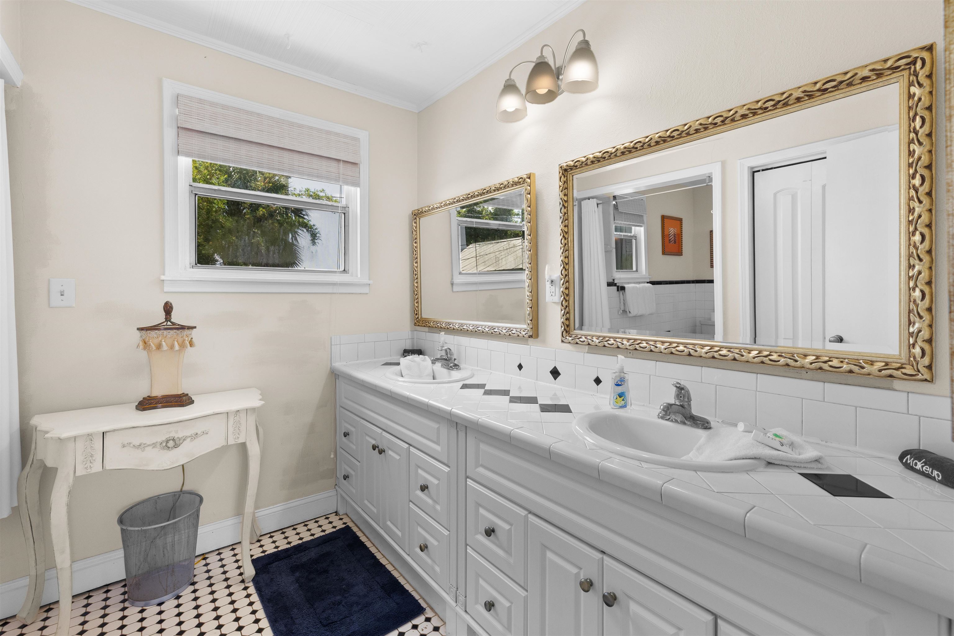 Image 19 of 34 For 110 Anastasia Lodge Dr