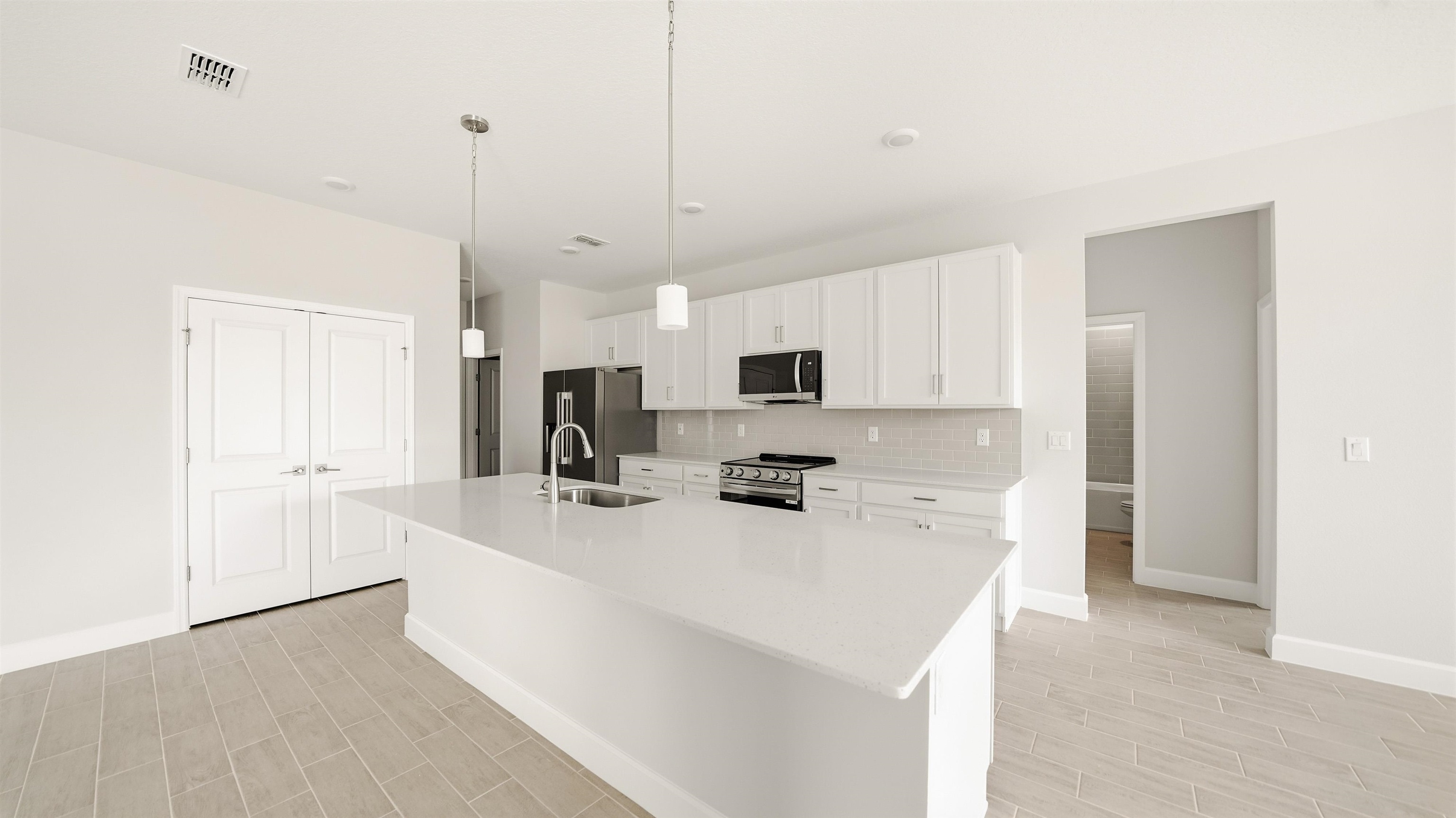 Image 12 of 45 For 2 Roller Ln  