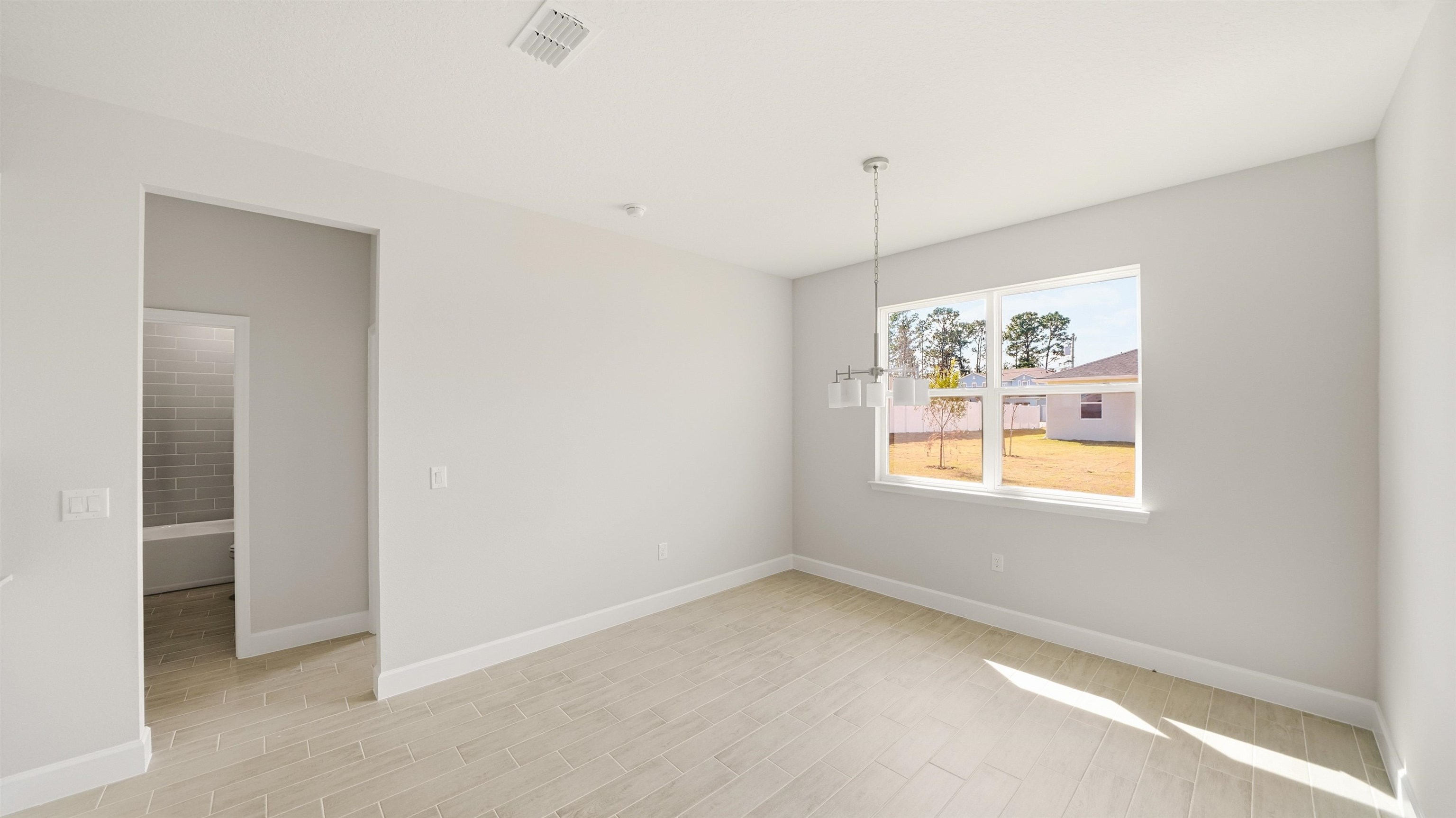 Image 18 of 45 For 2 Roller Ln  