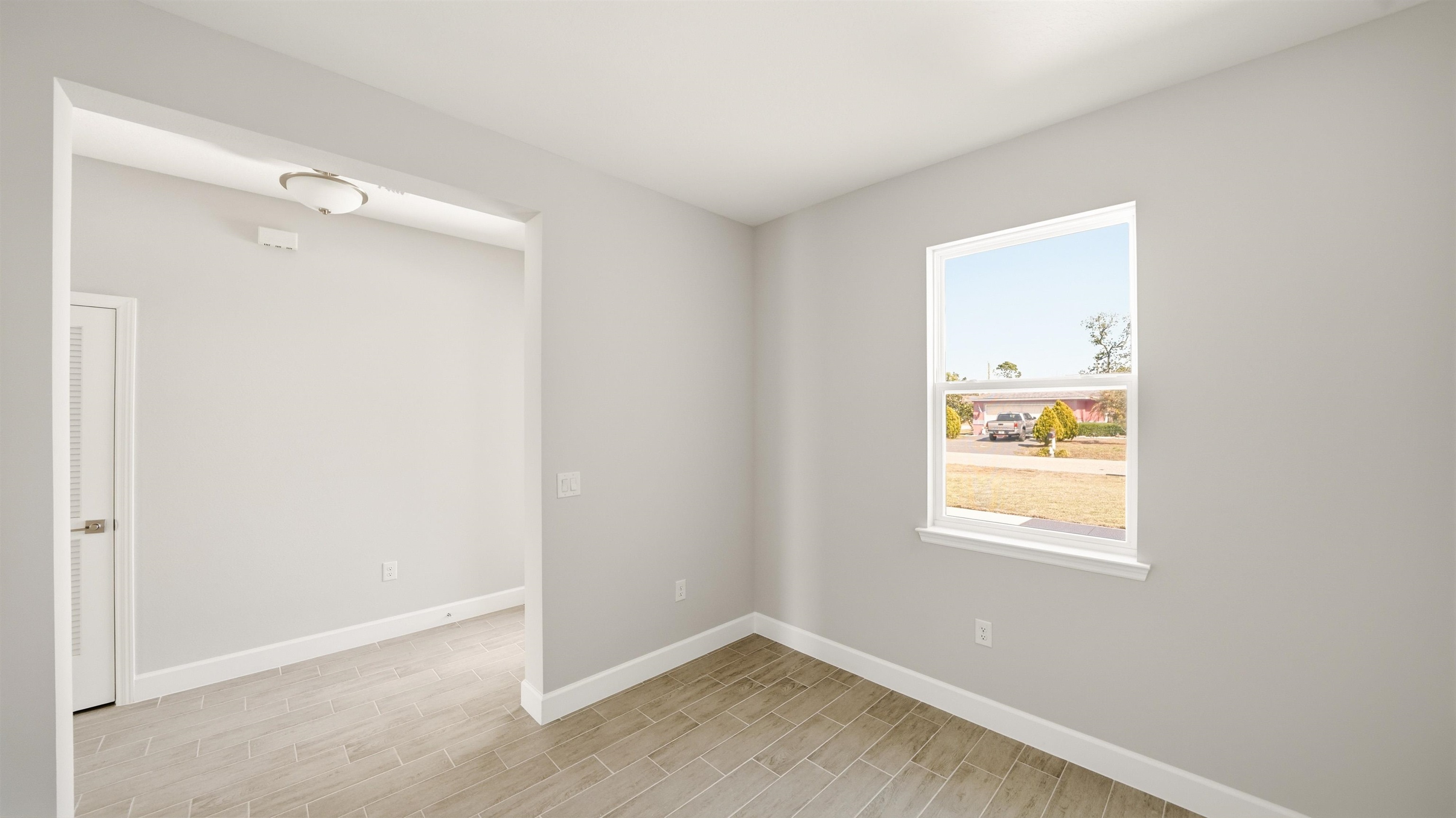 Image 4 of 45 For 2 Roller Ln  