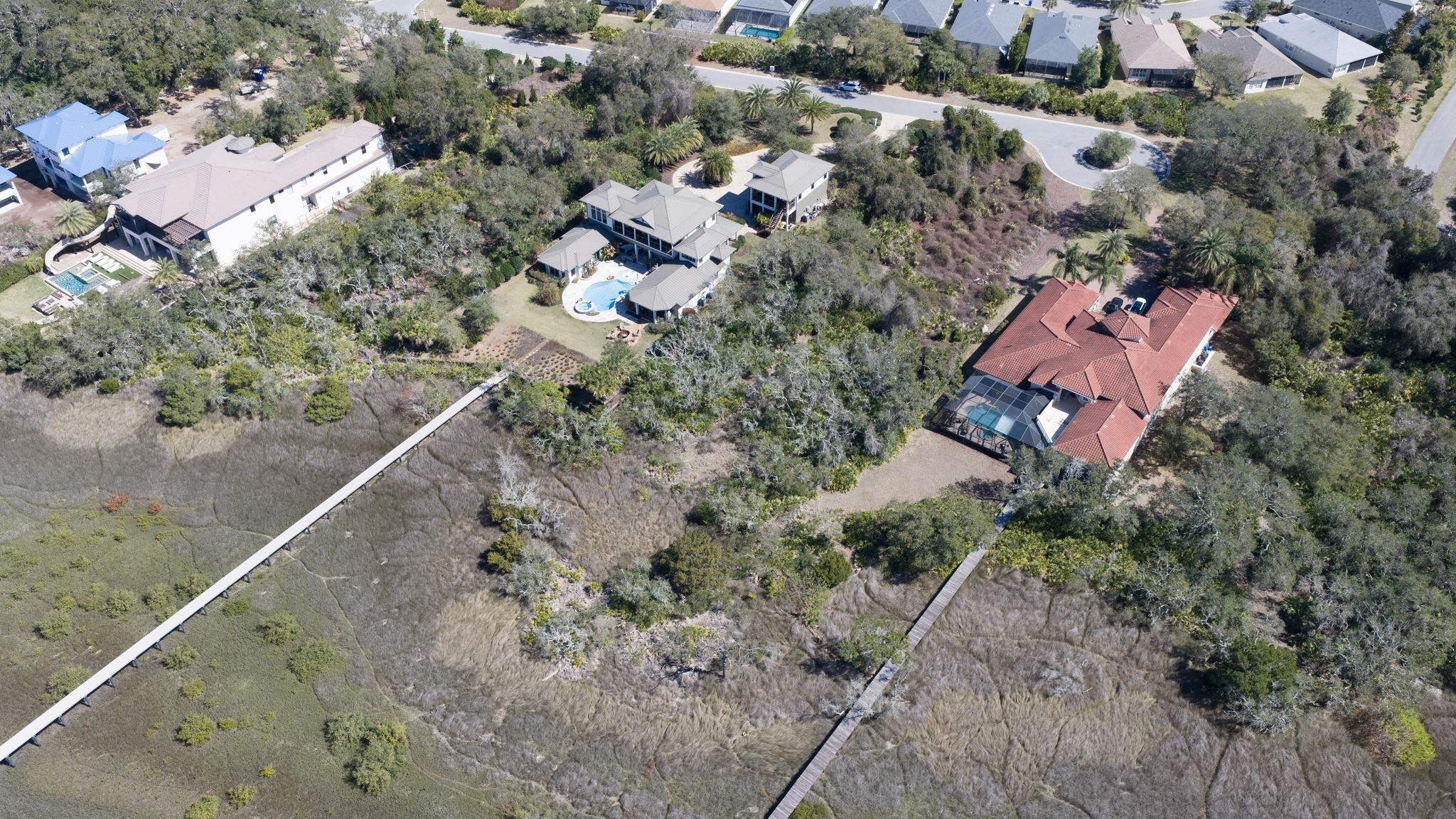 Image 5 of 11 For 817 S Griffin Shores Dr