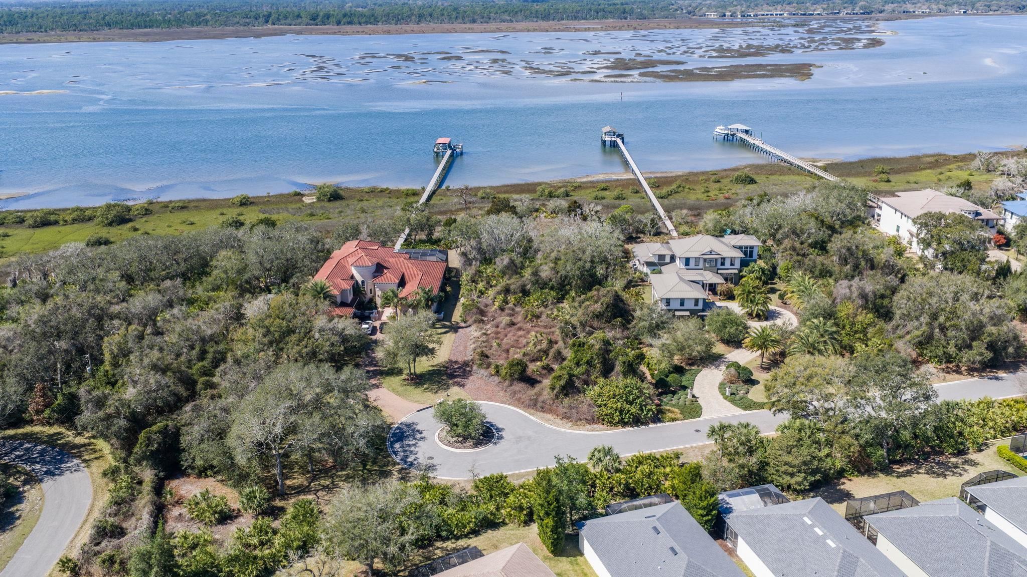 Image 9 of 11 For 817 S Griffin Shores Dr