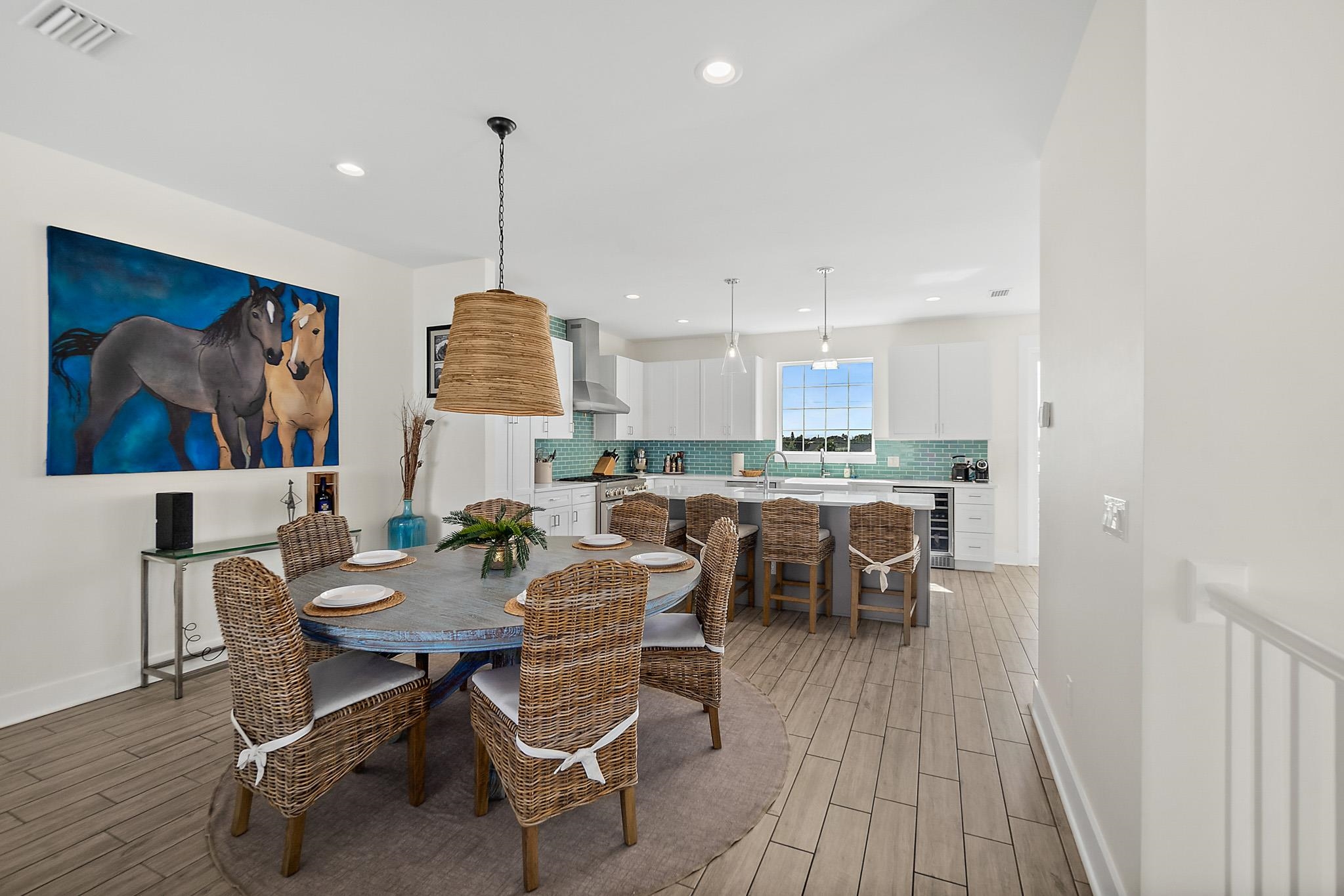 Image 16 of 59 For 13 Comares Ave