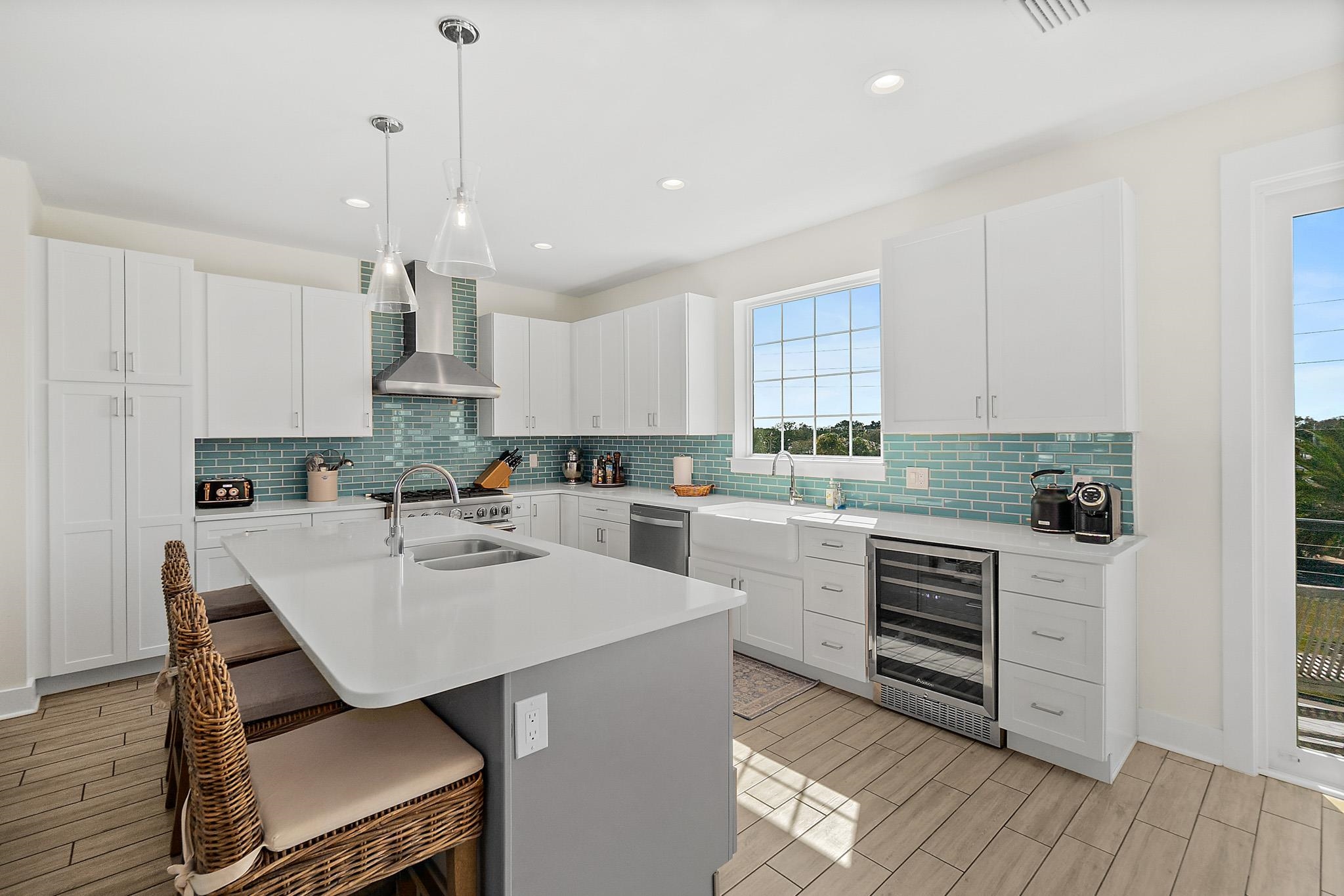 Image 21 of 59 For 13 Comares Ave