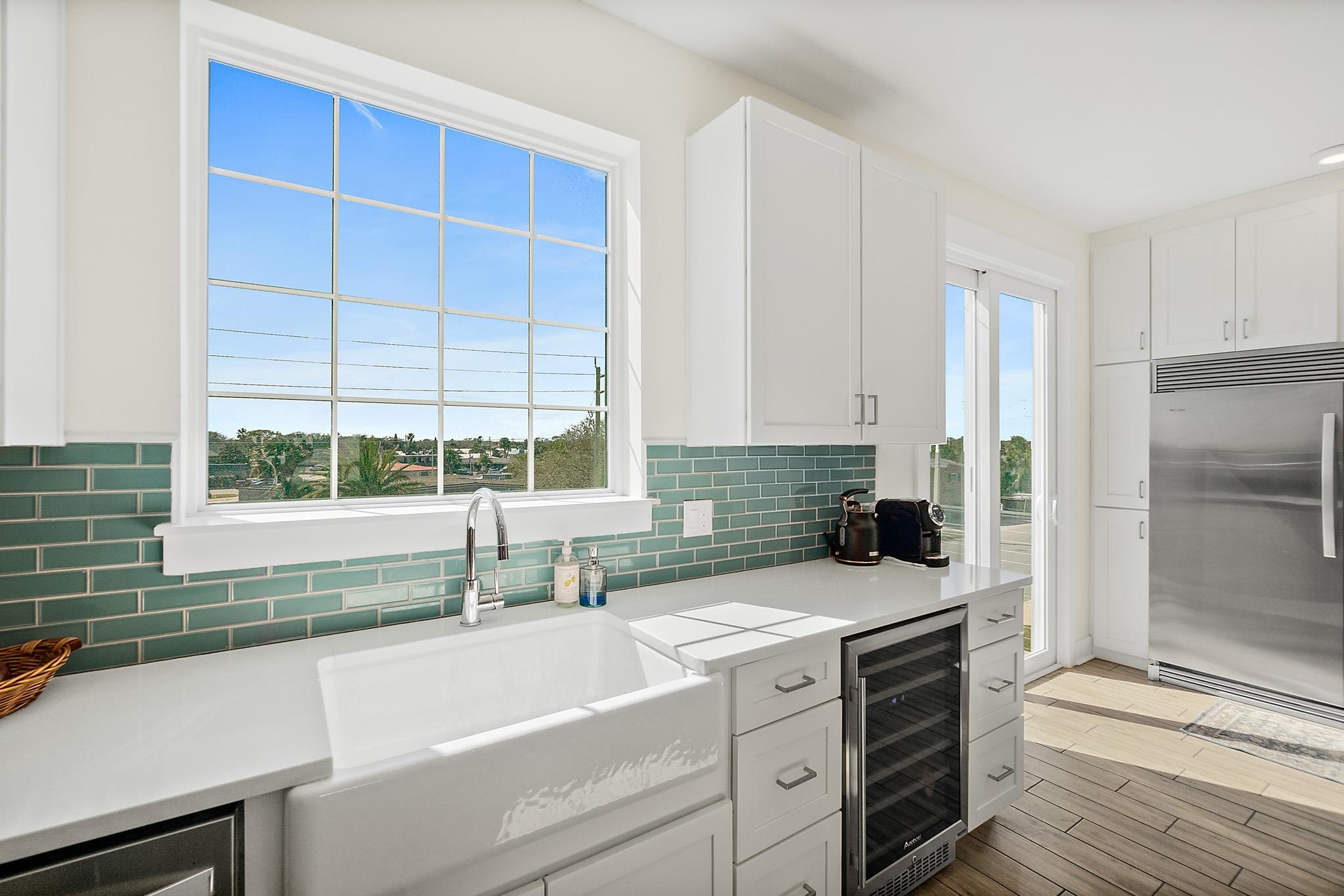 Image 25 of 59 For 13 Comares Ave