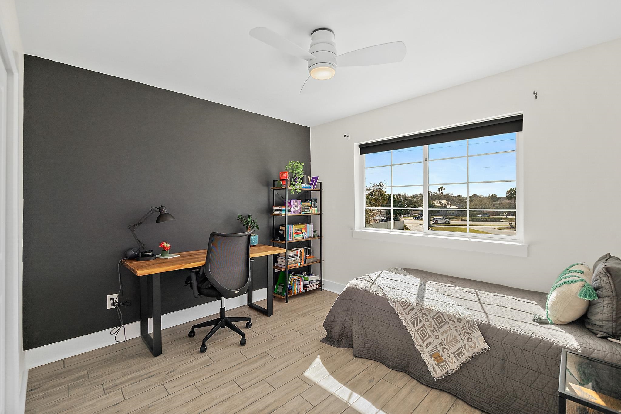 Image 39 of 59 For 13 Comares Ave