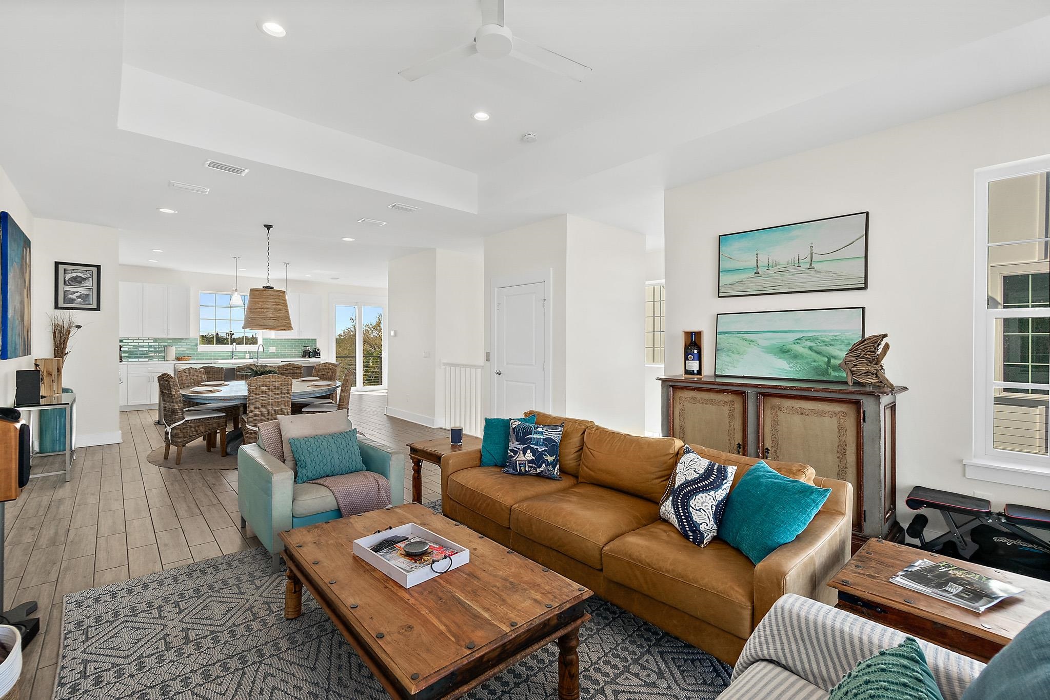 Image 7 of 59 For 13 Comares Ave