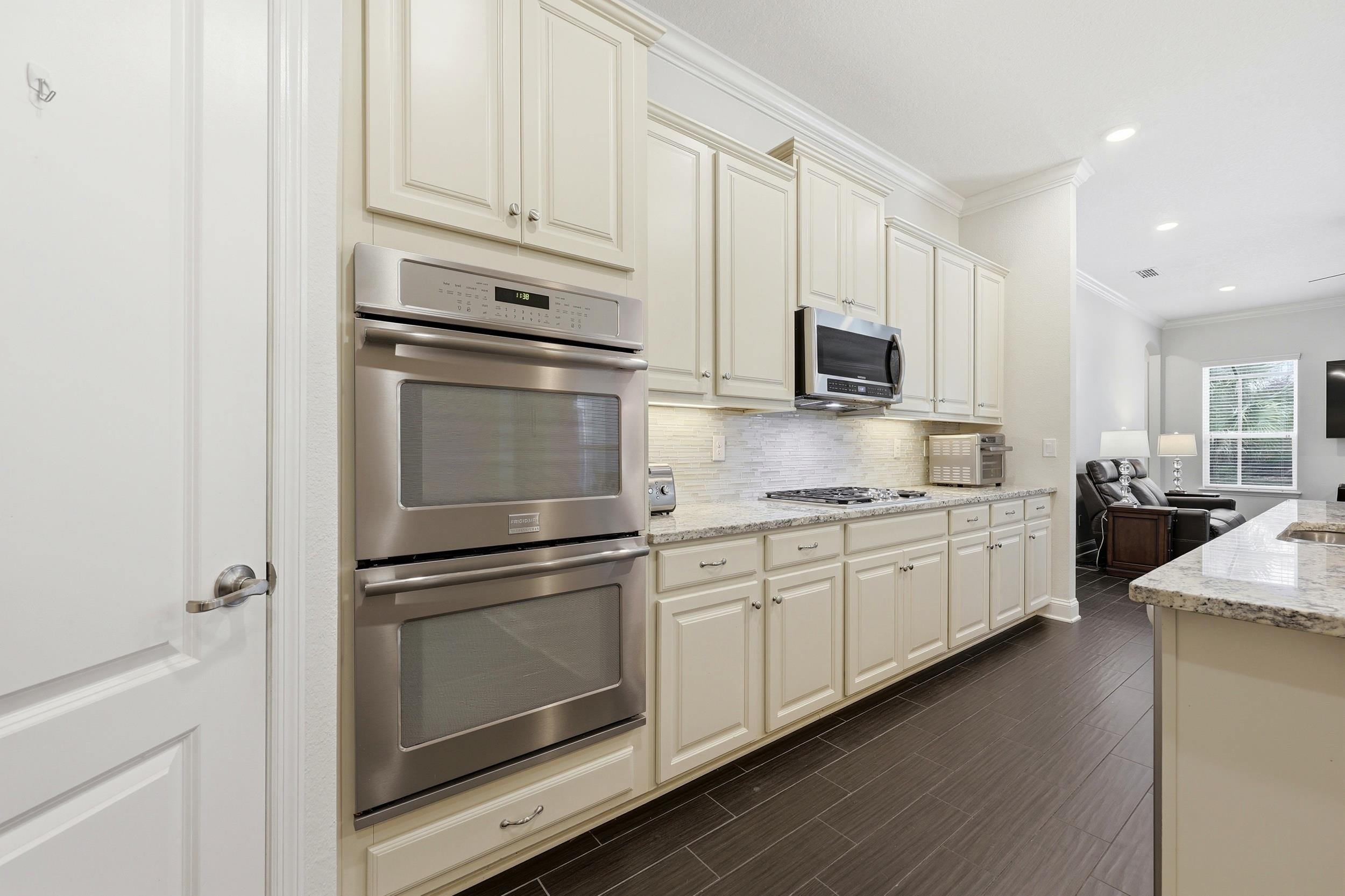 Image 11 of 74 For 324 Enrede Ln