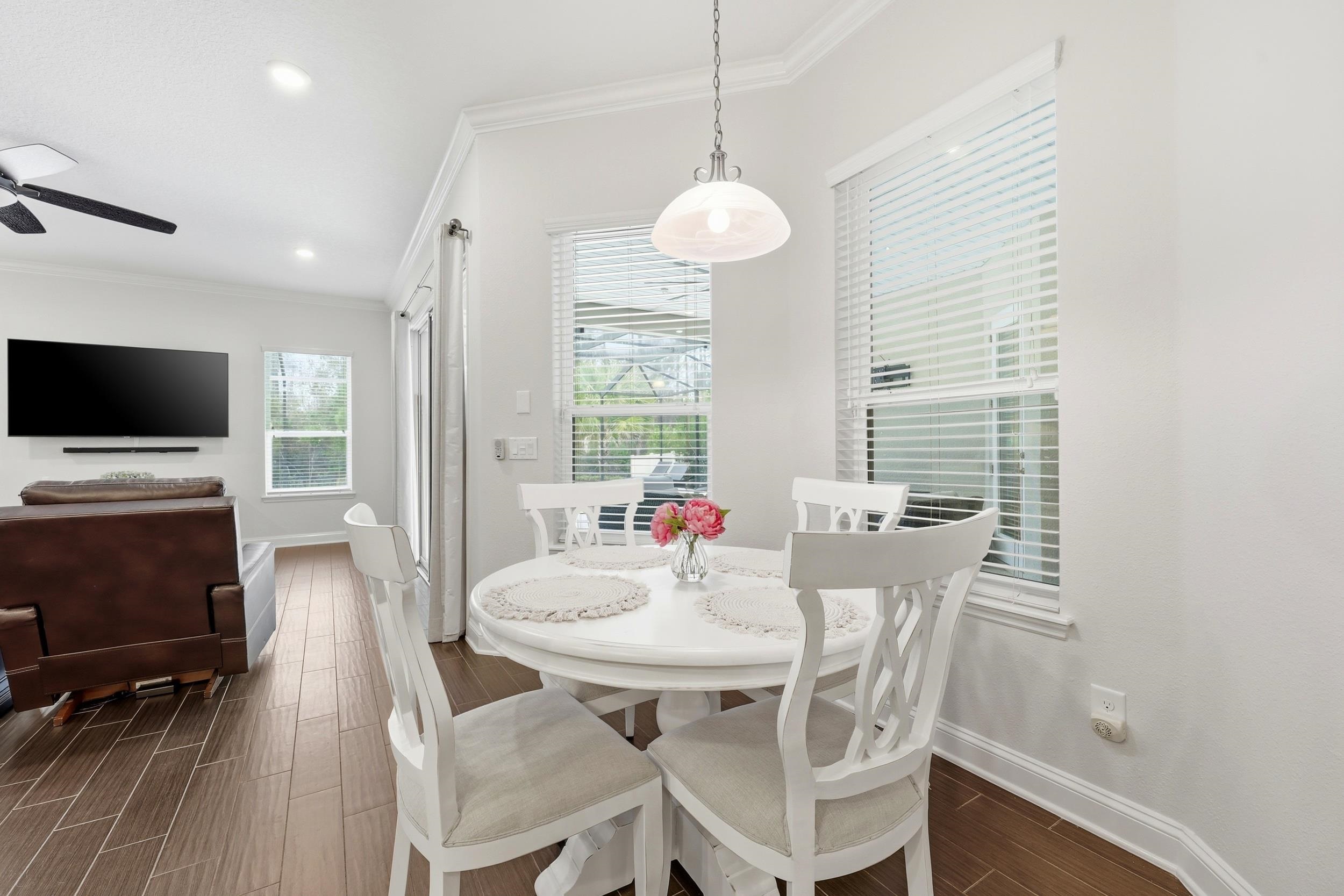 Image 15 of 74 For 324 Enrede Ln