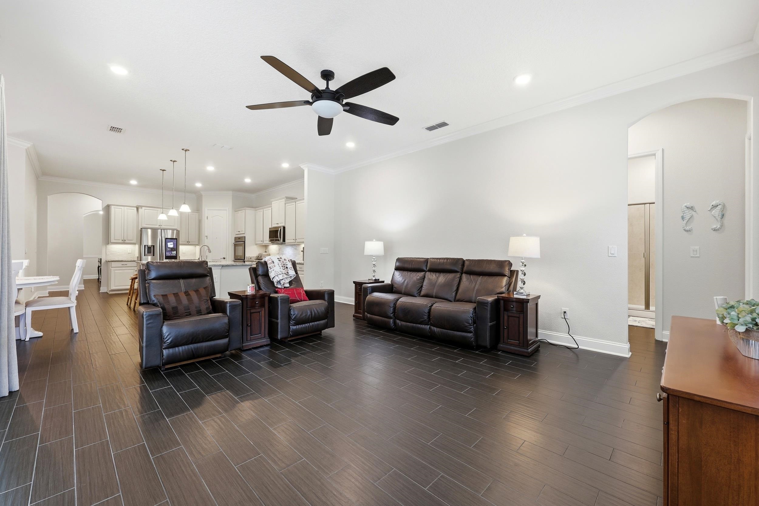 Image 18 of 74 For 324 Enrede Ln