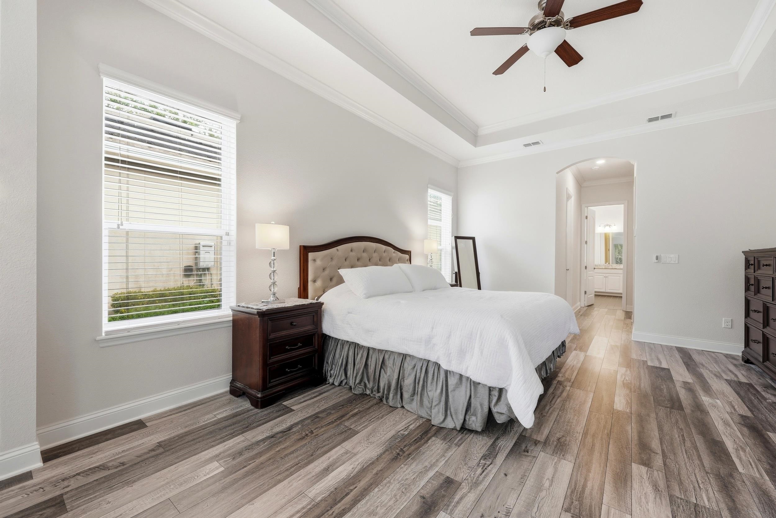 Image 27 of 74 For 324 Enrede Ln