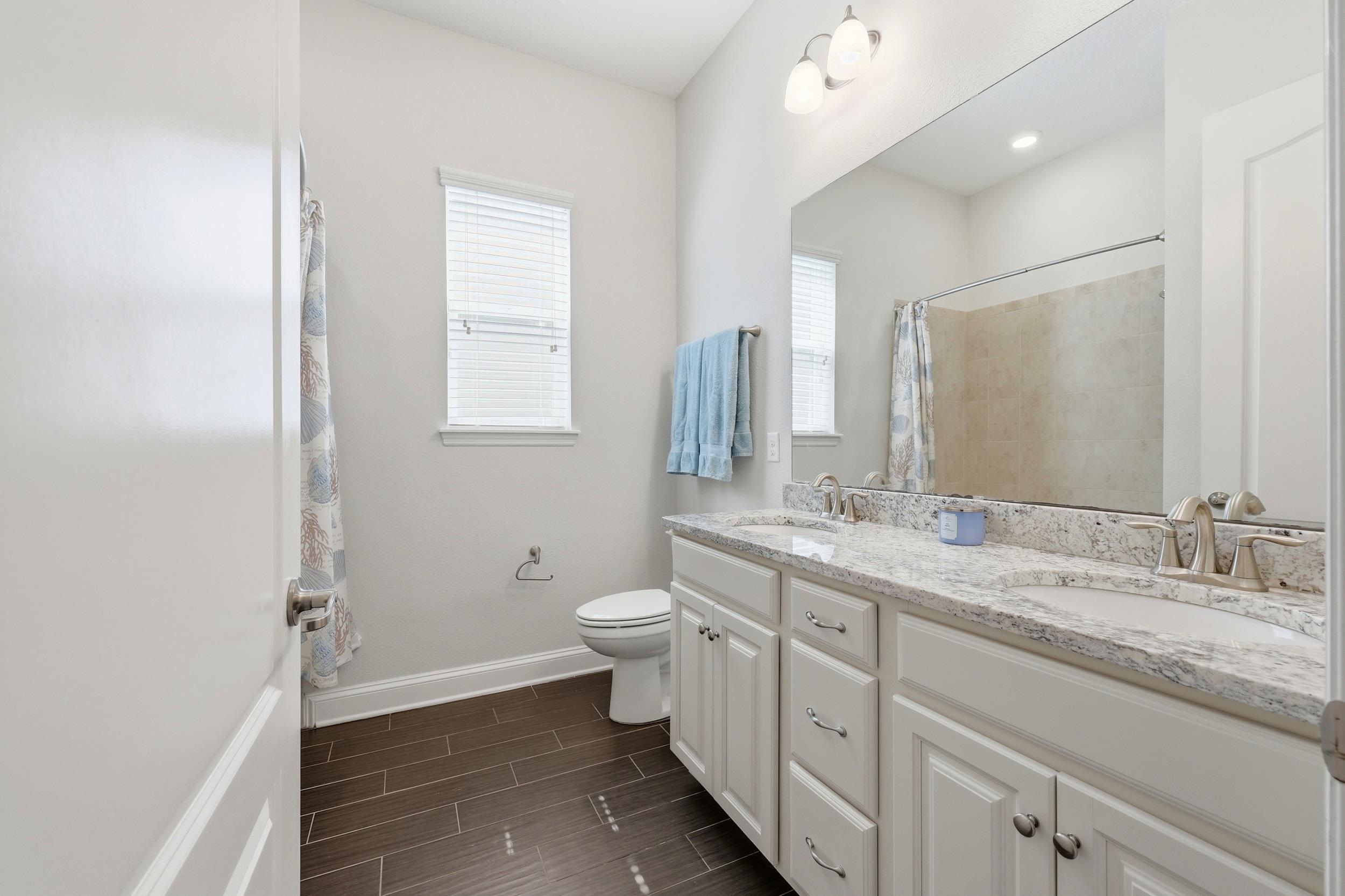 Image 40 of 74 For 324 Enrede Ln