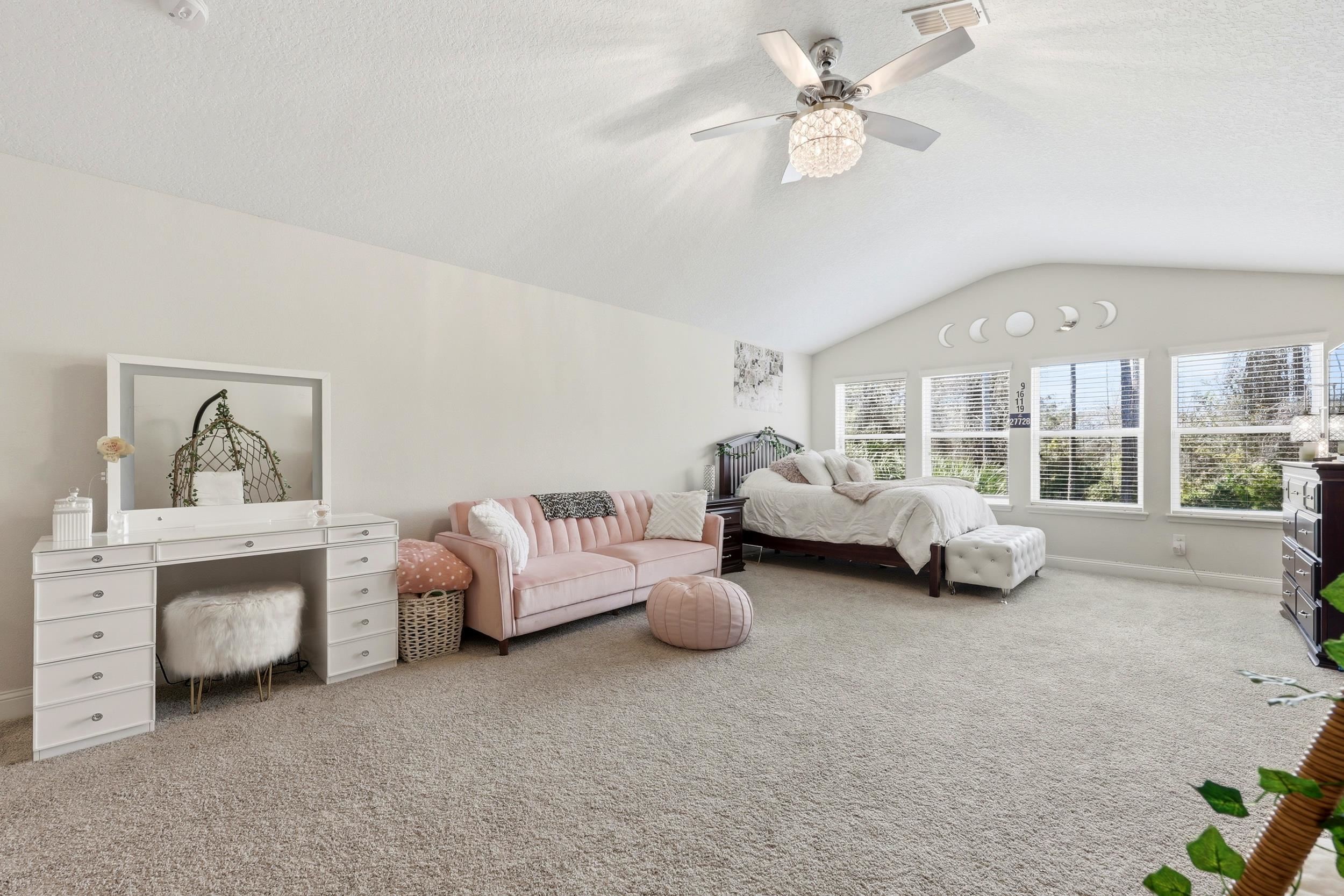 Image 47 of 74 For 324 Enrede Ln