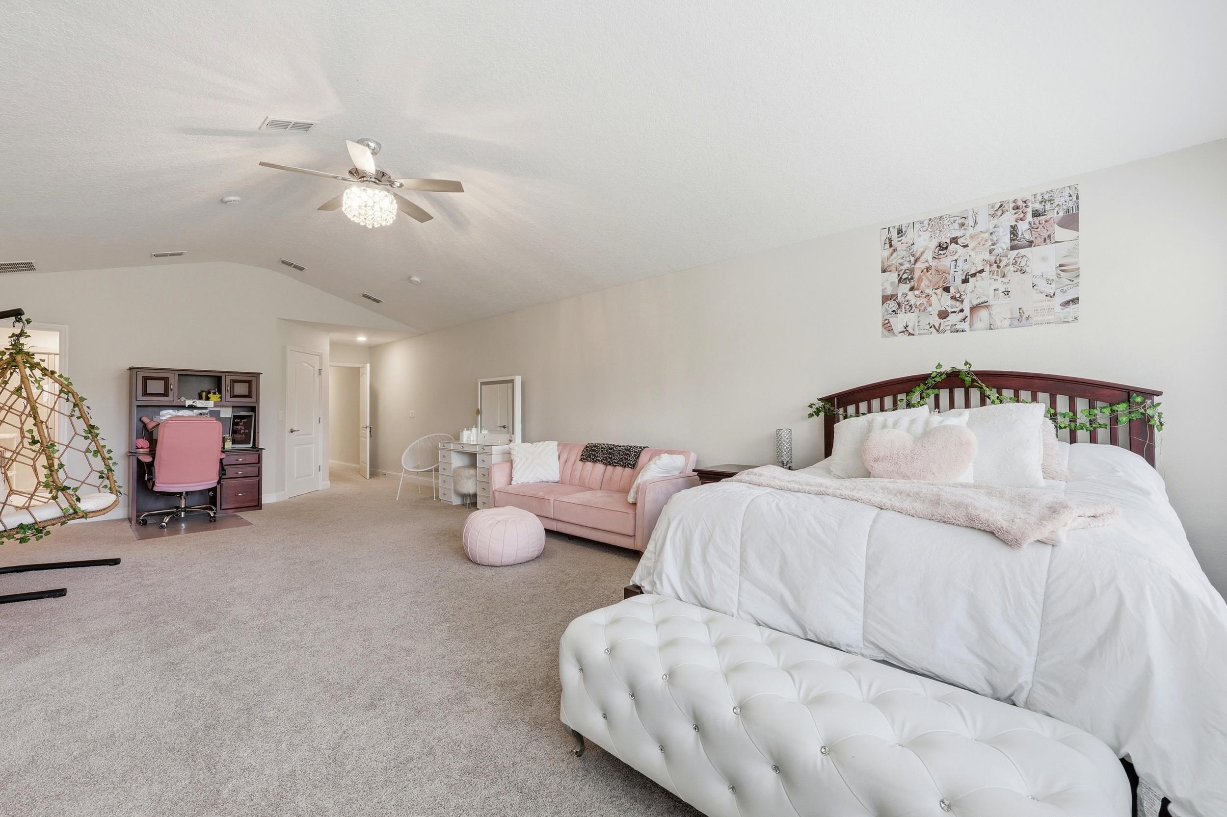 Image 48 of 74 For 324 Enrede Ln