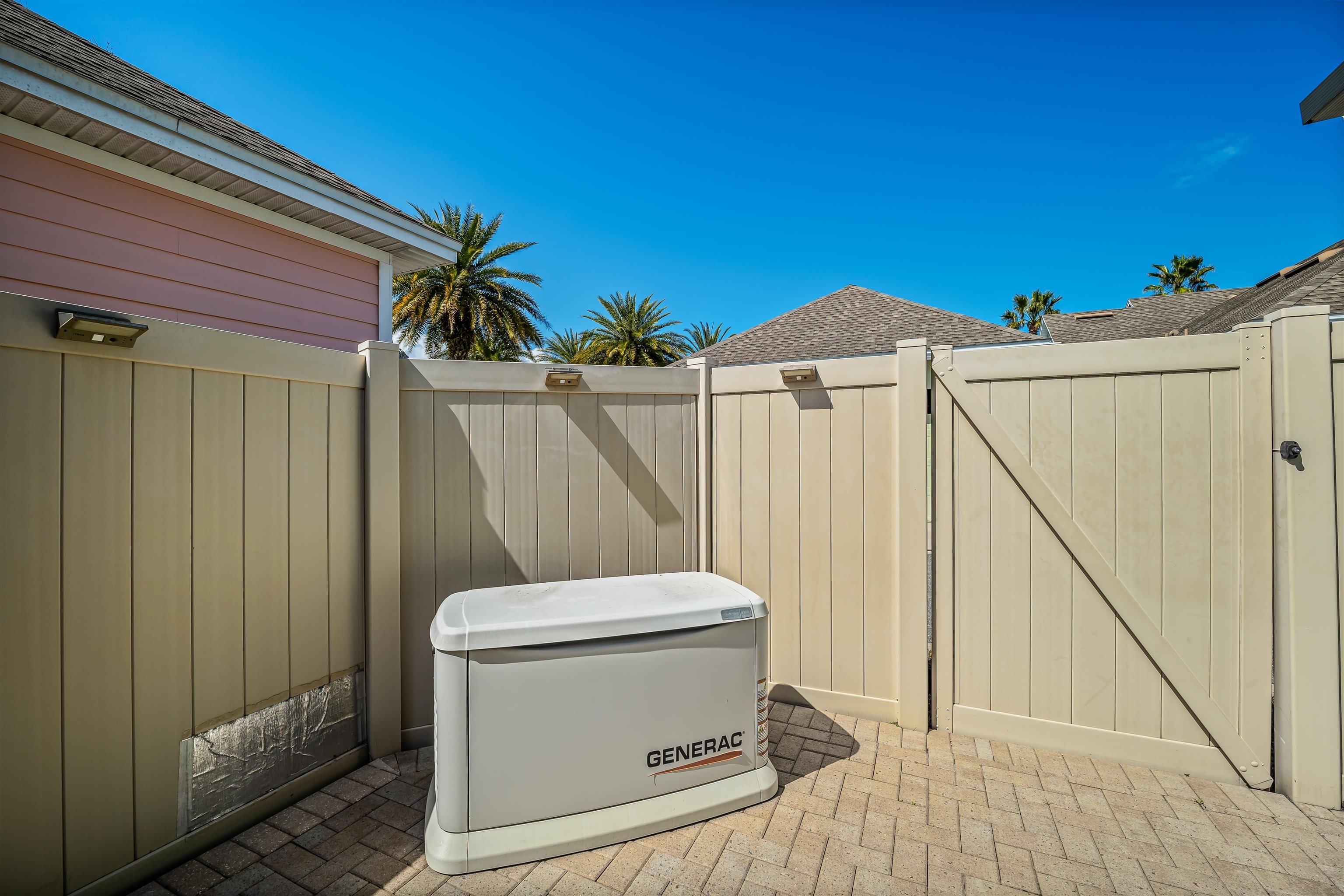 Image 31 of 50 For 344 Garden Wood Dr