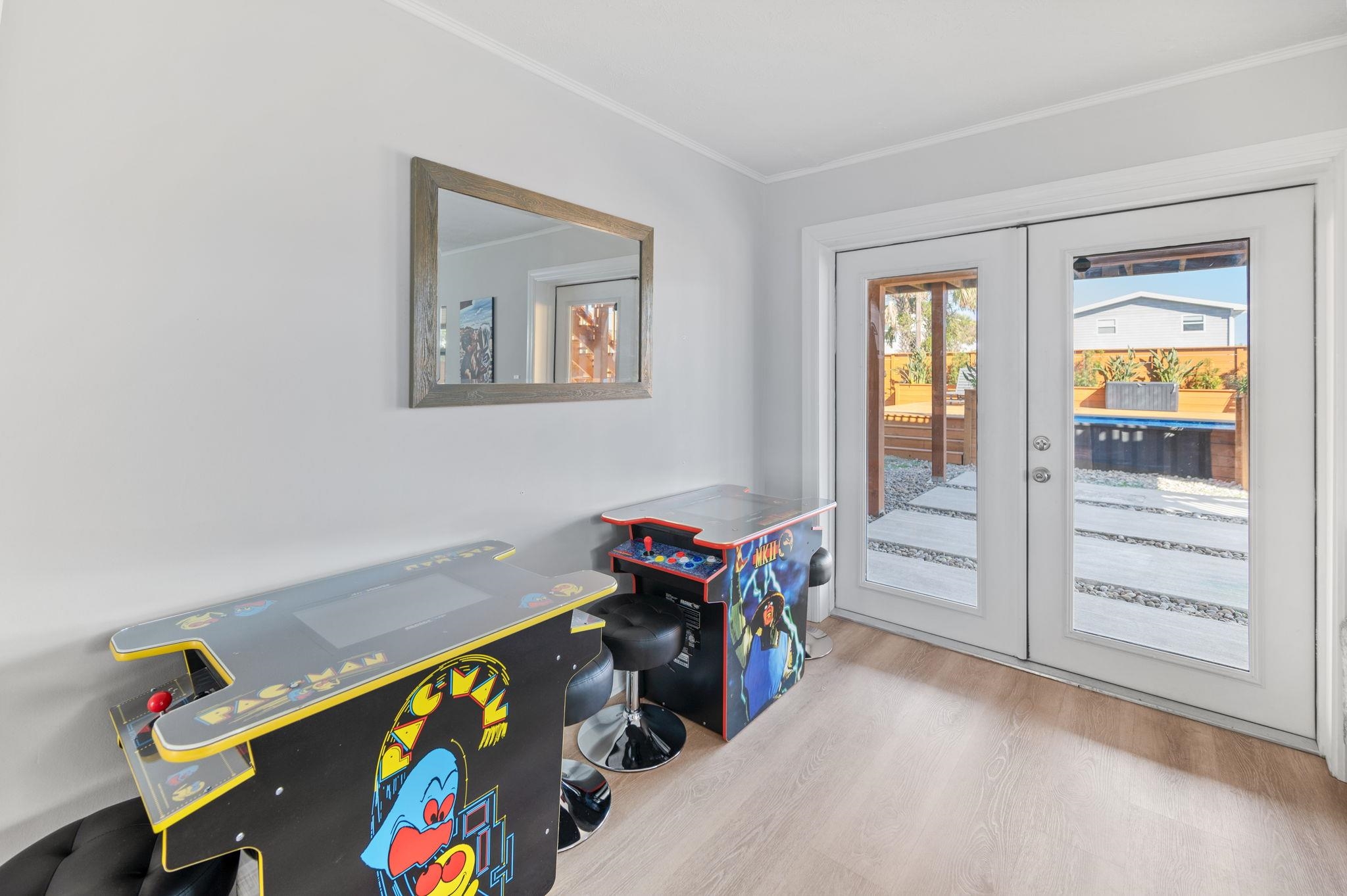 Image 11 of 70 For 40 Magnolia Ave E