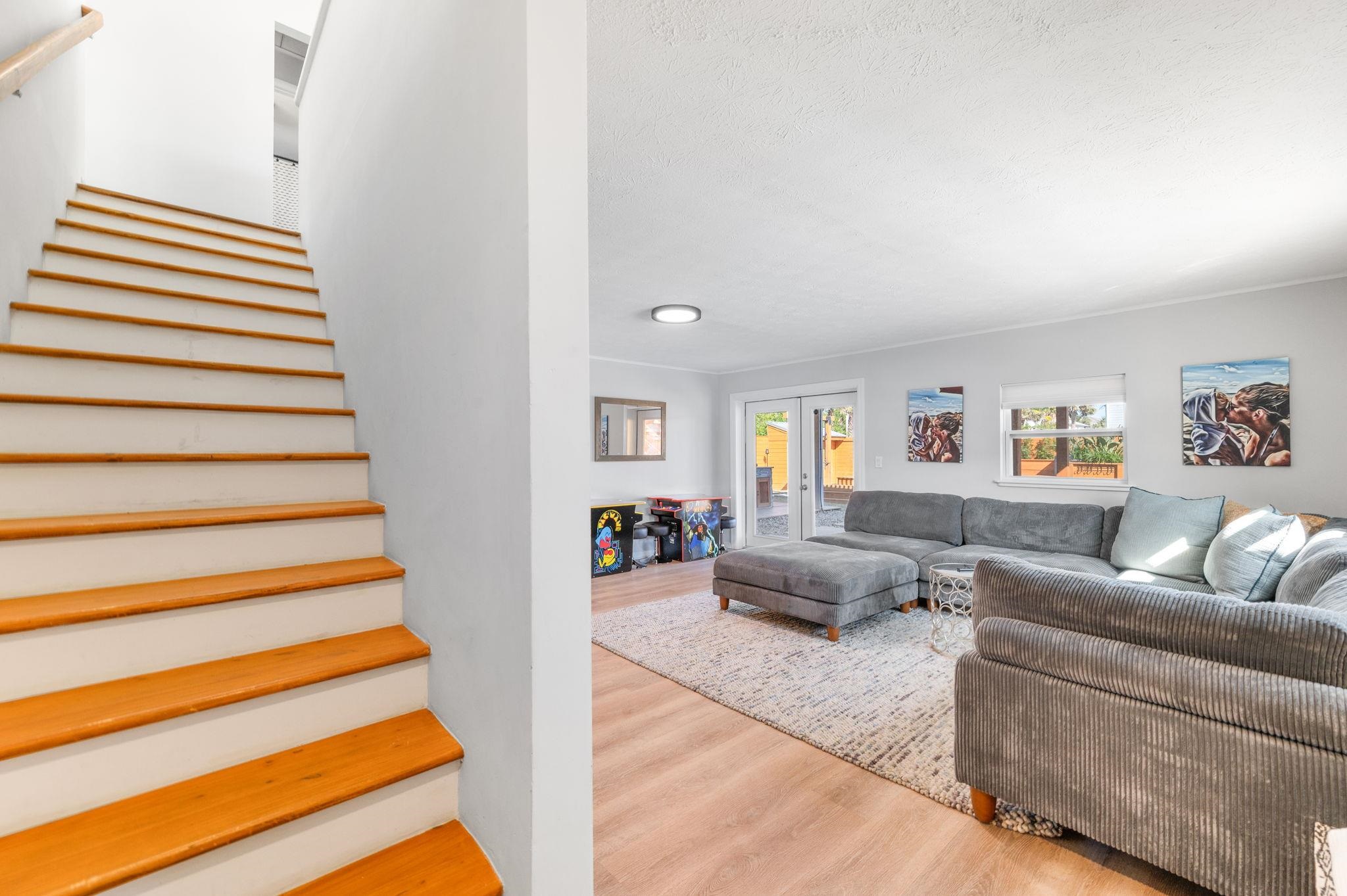 Image 24 of 70 For 40 Magnolia Ave E