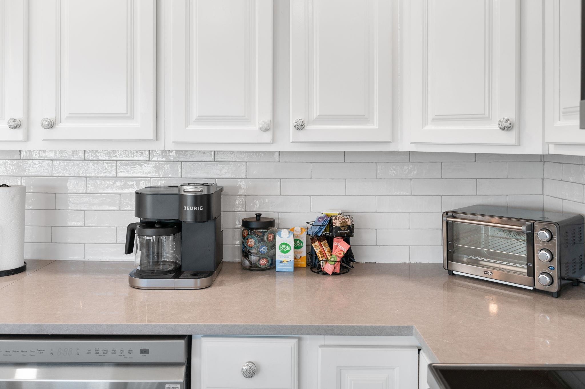 Image 34 of 70 For 40 Magnolia Ave E