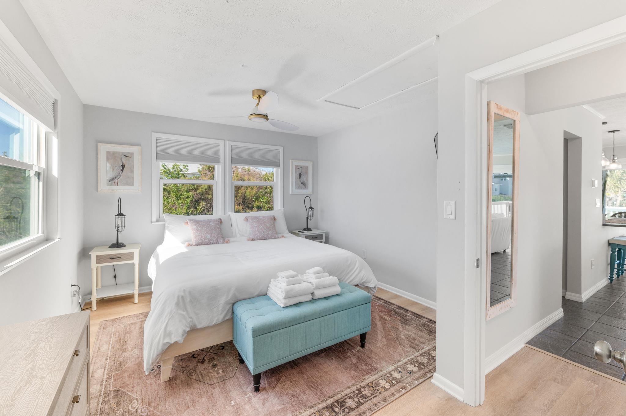 Image 39 of 70 For 40 Magnolia Ave E