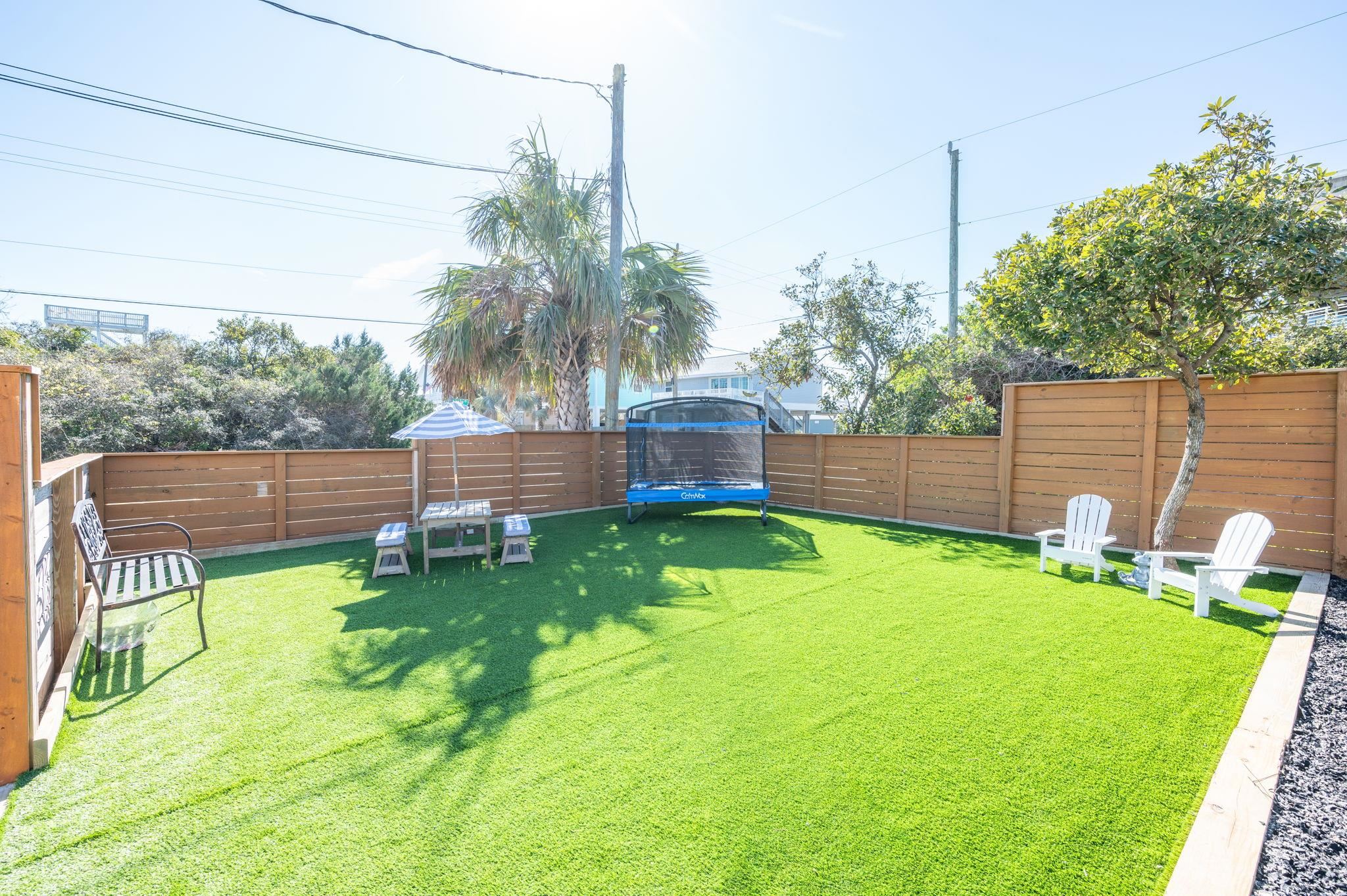 Image 46 of 70 For 40 Magnolia Ave E