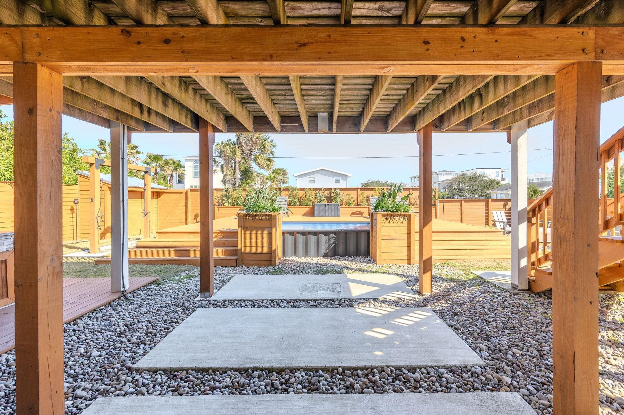 Image 54 of 70 For 40 Magnolia Ave E