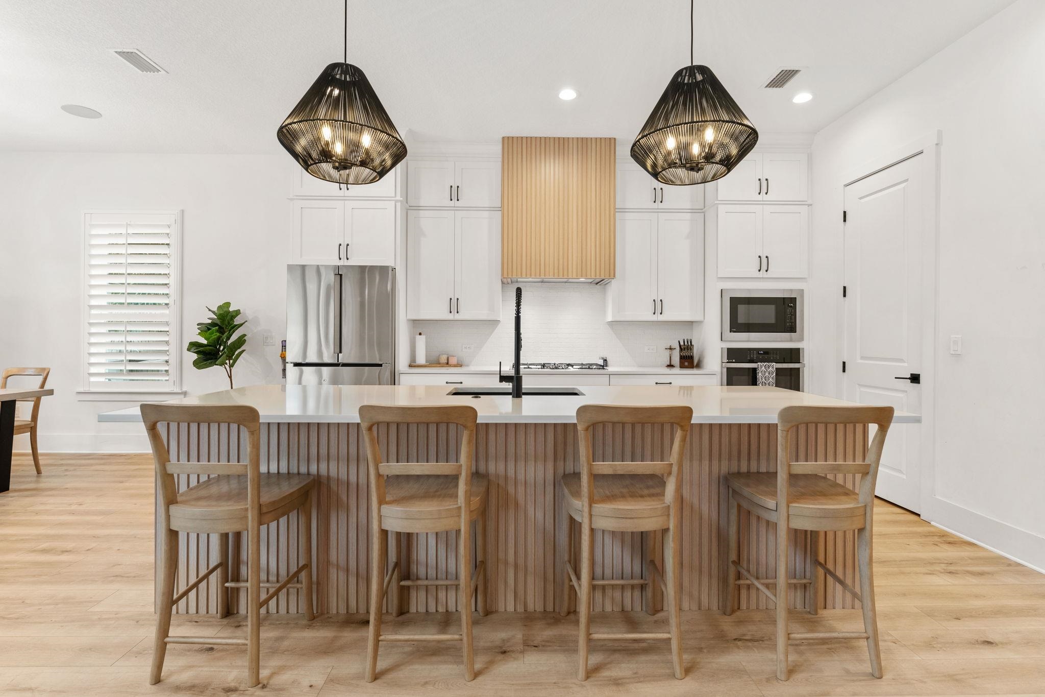 Image 10 of 36 For 152 Sherwood Ave