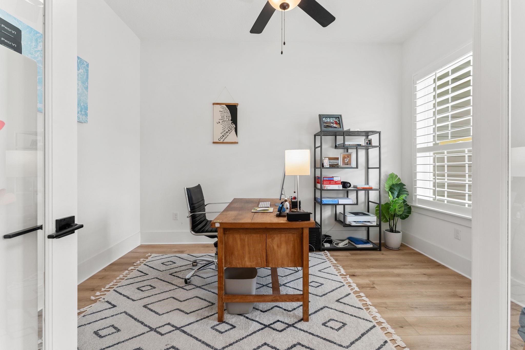 Image 12 of 36 For 152 Sherwood Ave