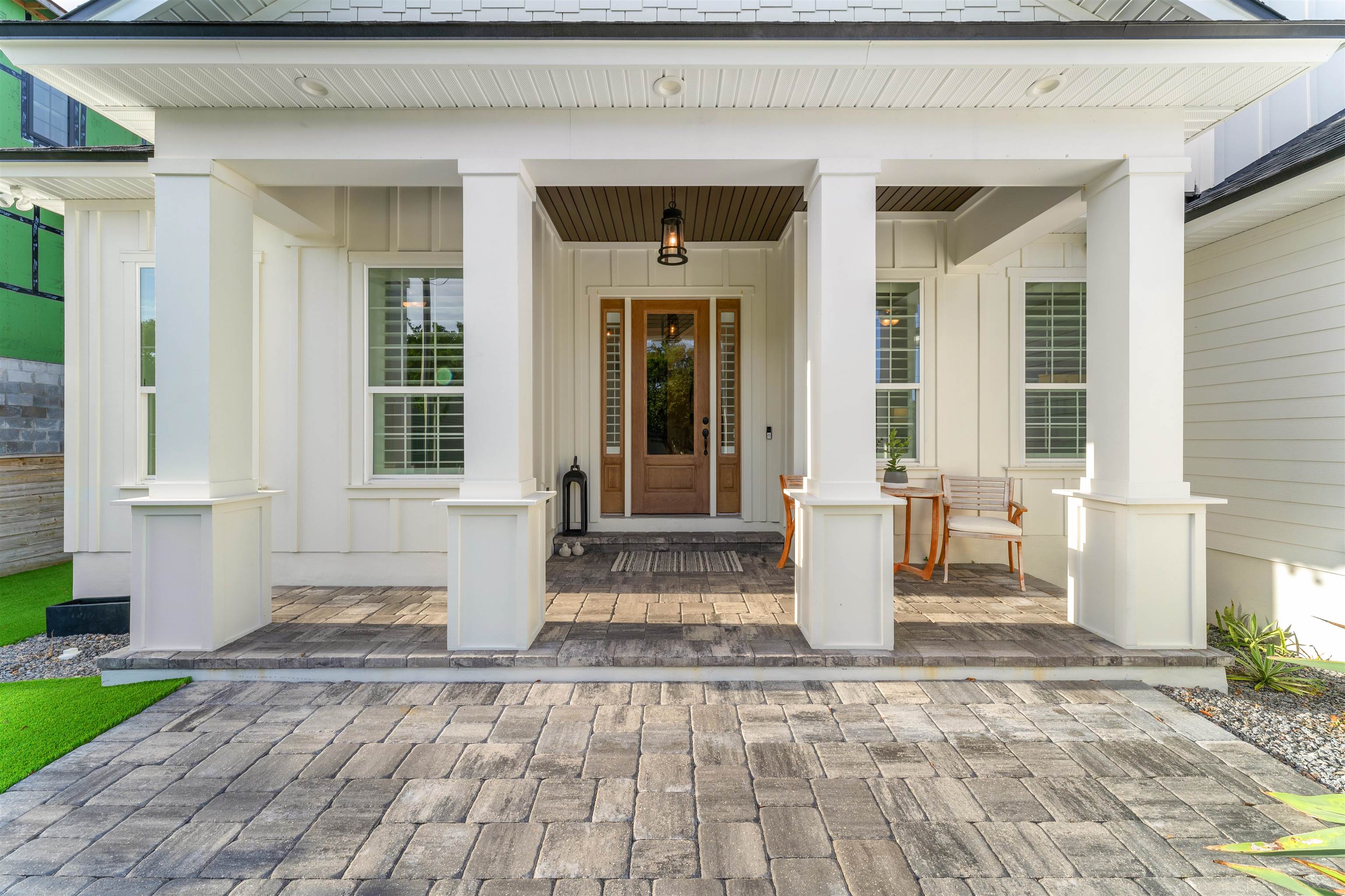 Image 2 of 36 For 152 Sherwood Ave