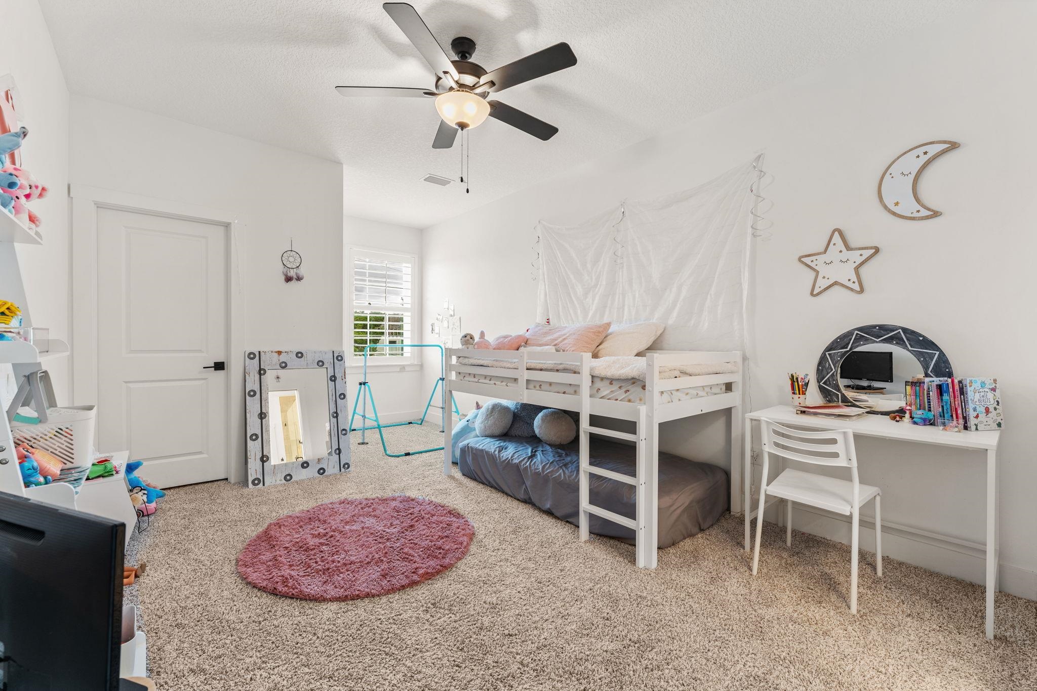 Image 26 of 36 For 152 Sherwood Ave