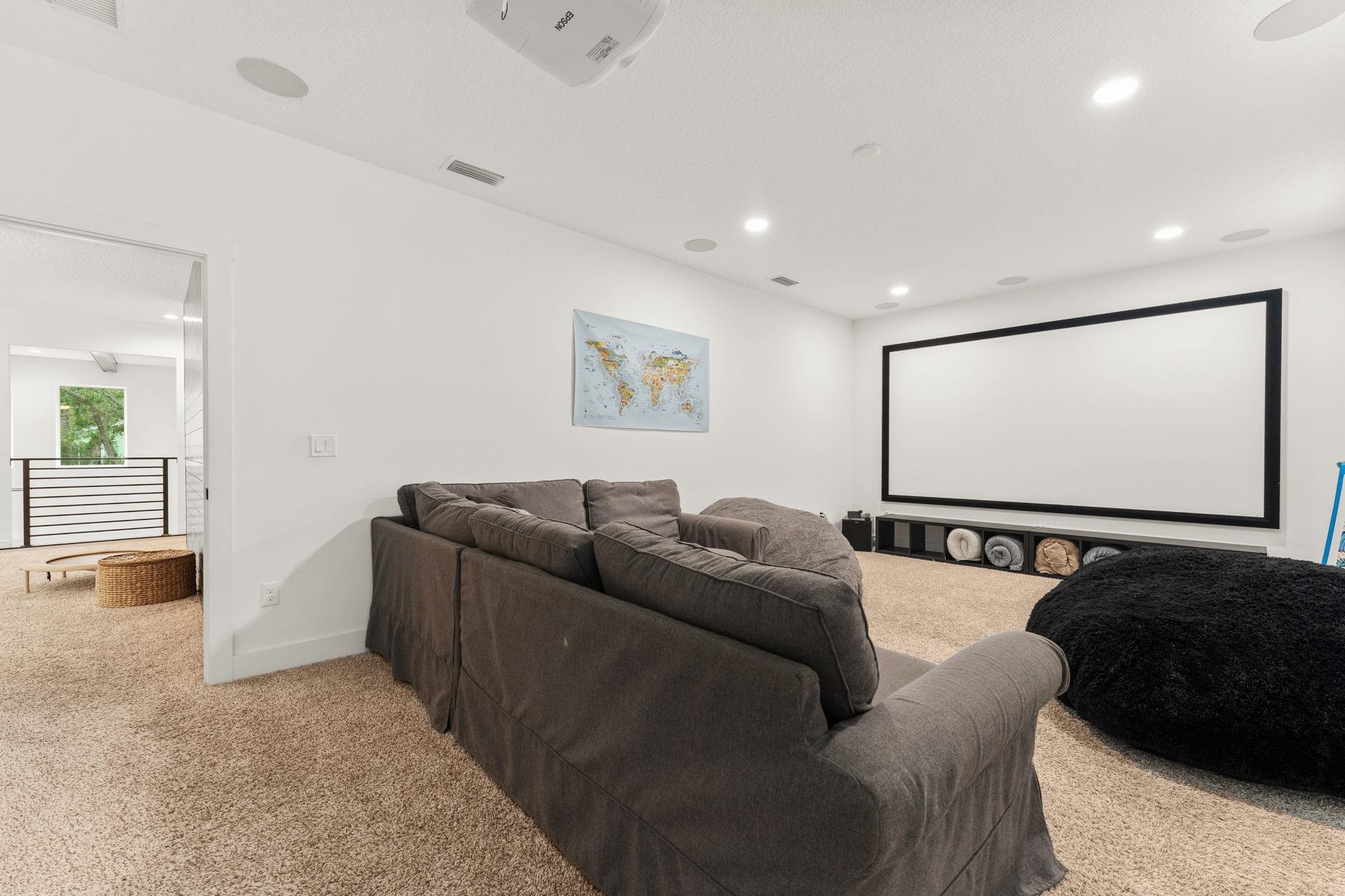 Image 29 of 36 For 152 Sherwood Ave