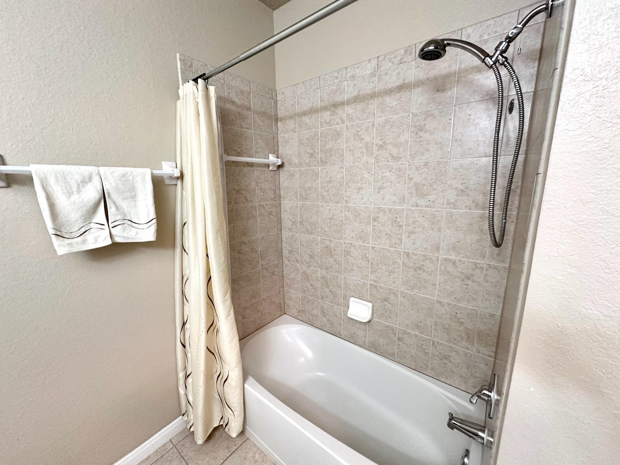 Image 22 of 43 For 260 Old Village Center Cir  8301