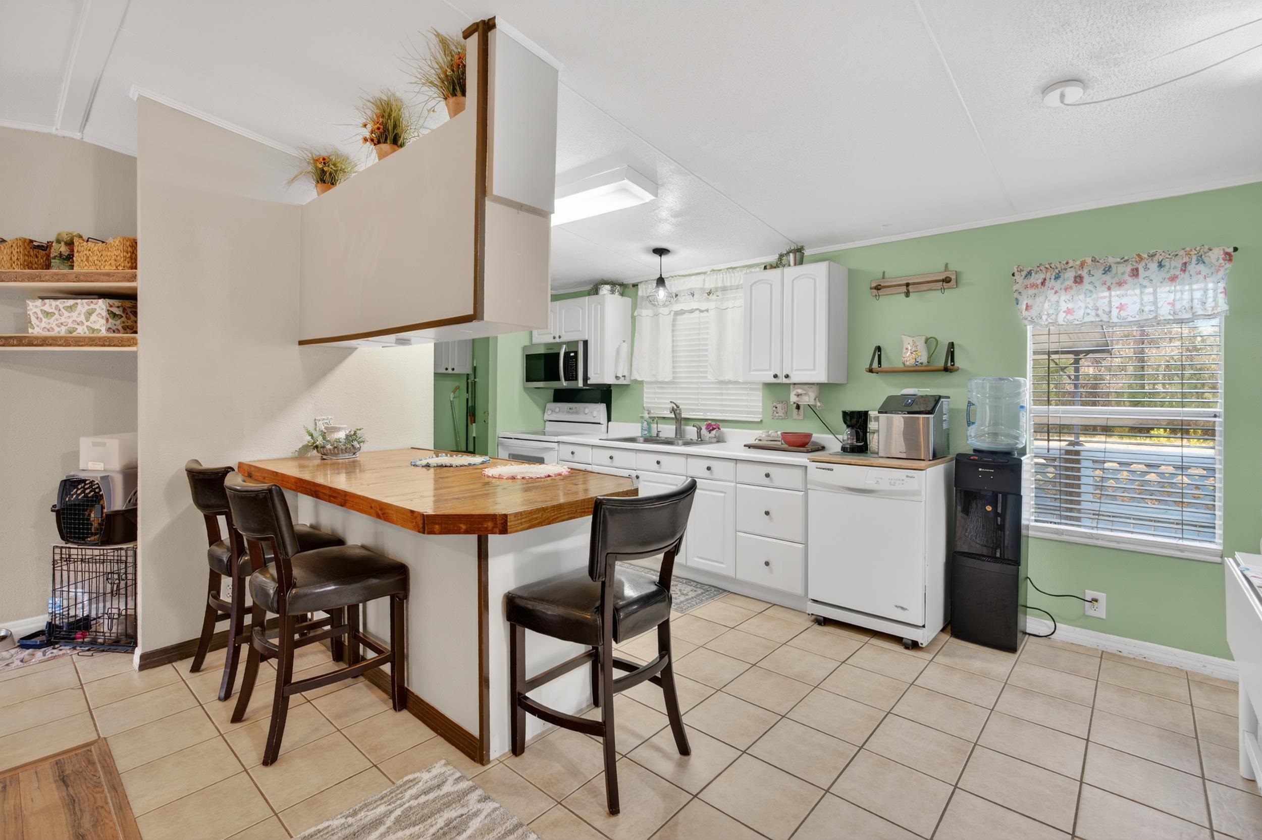 Image 13 of 38 For 5020 Kenneth Street