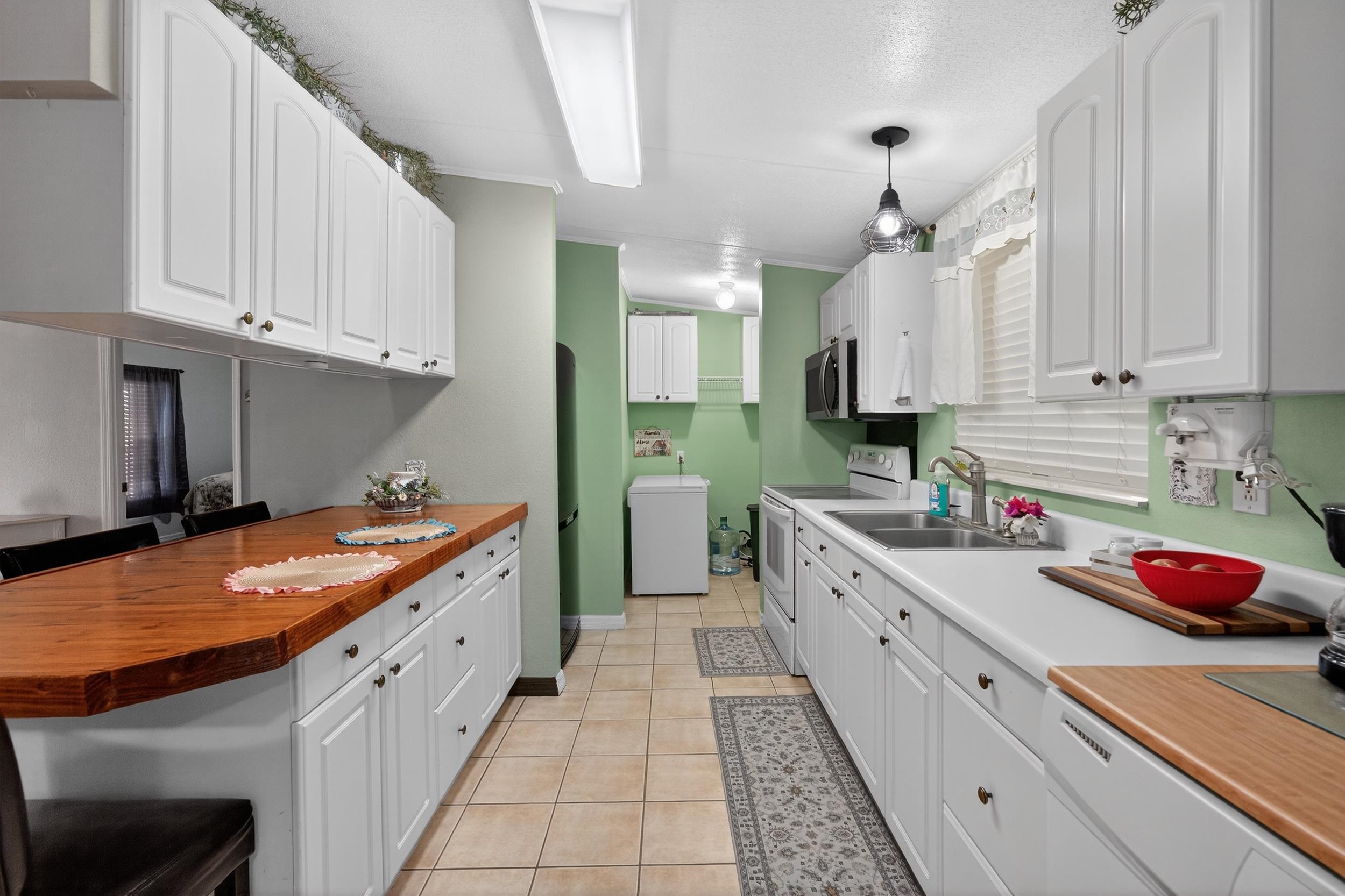 Image 14 of 38 For 5020 Kenneth Street