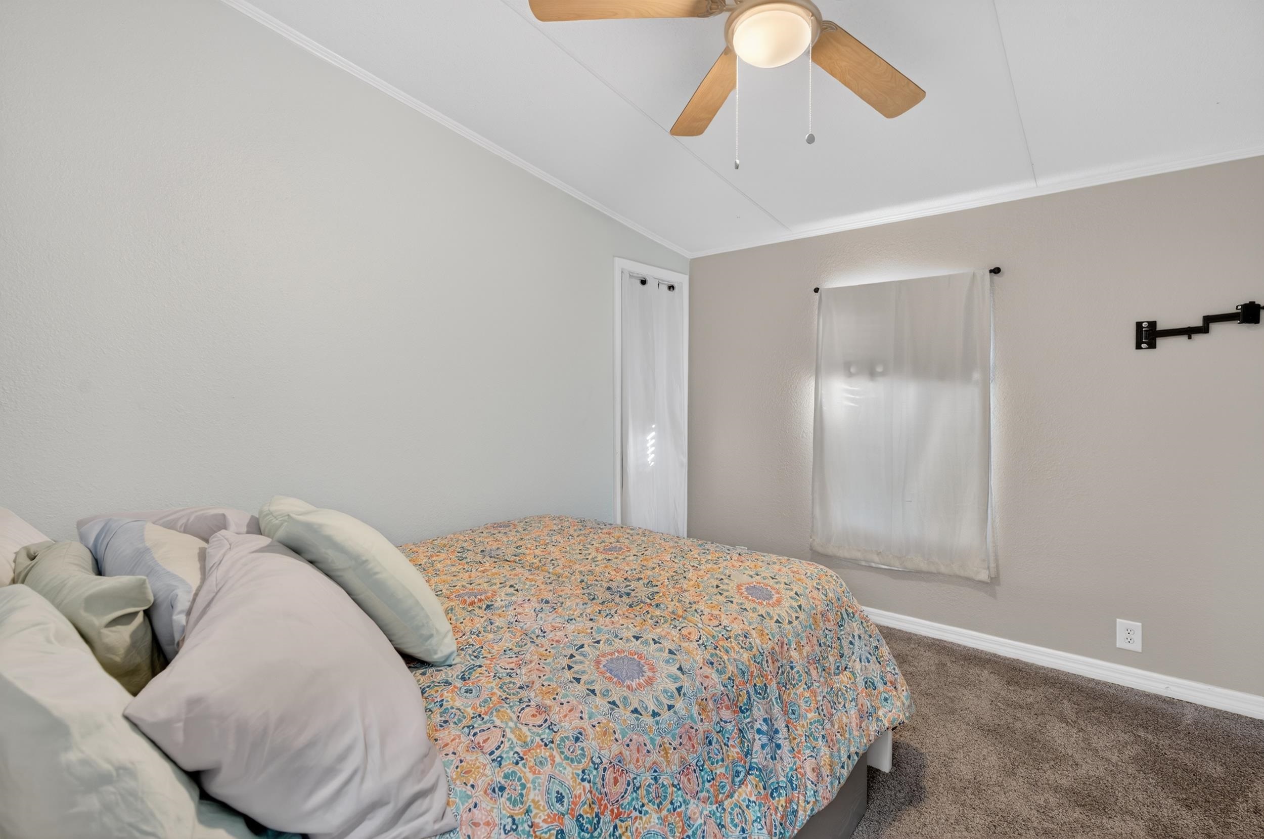 Image 22 of 38 For 5020 Kenneth Street