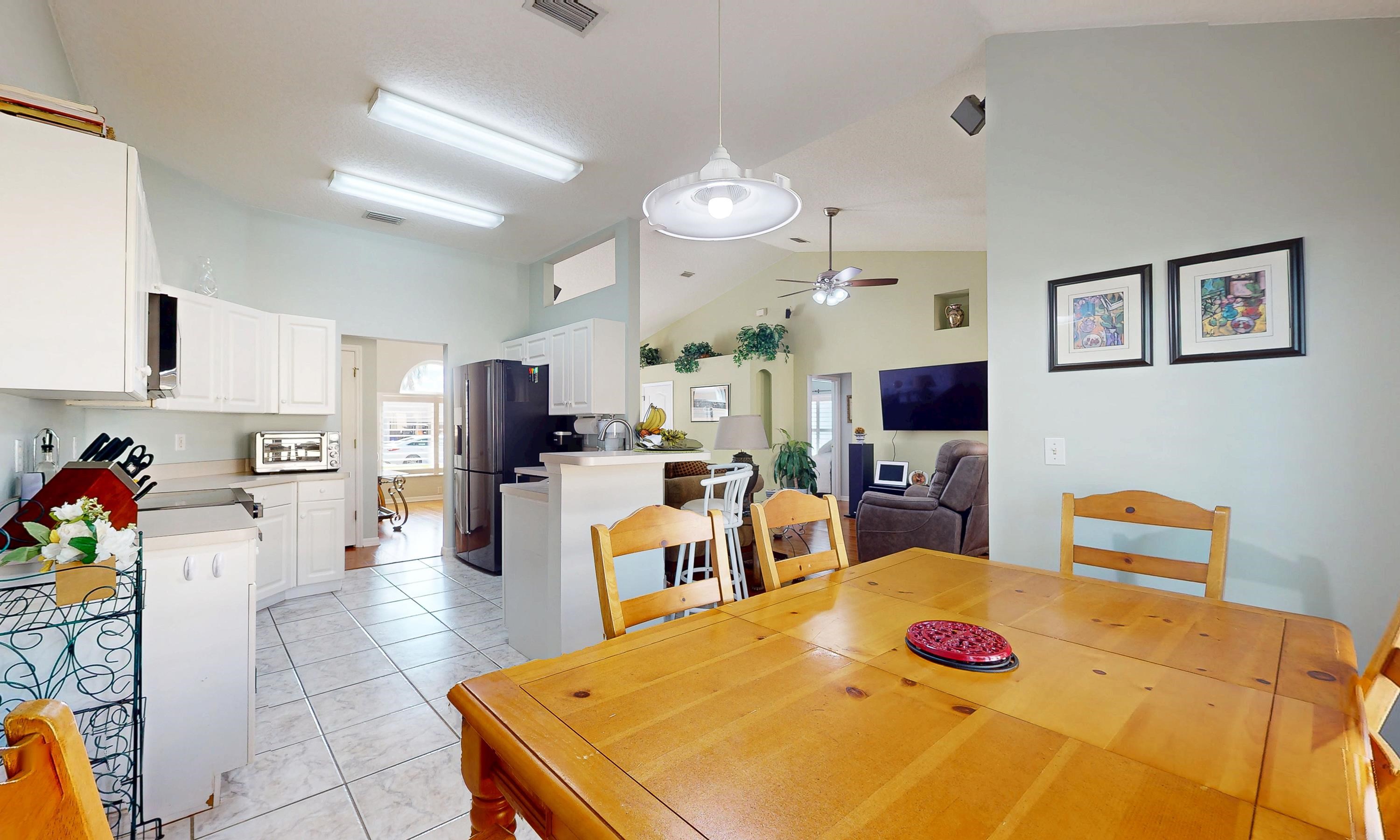 Image 11 of 48 For 701 Captains Drive