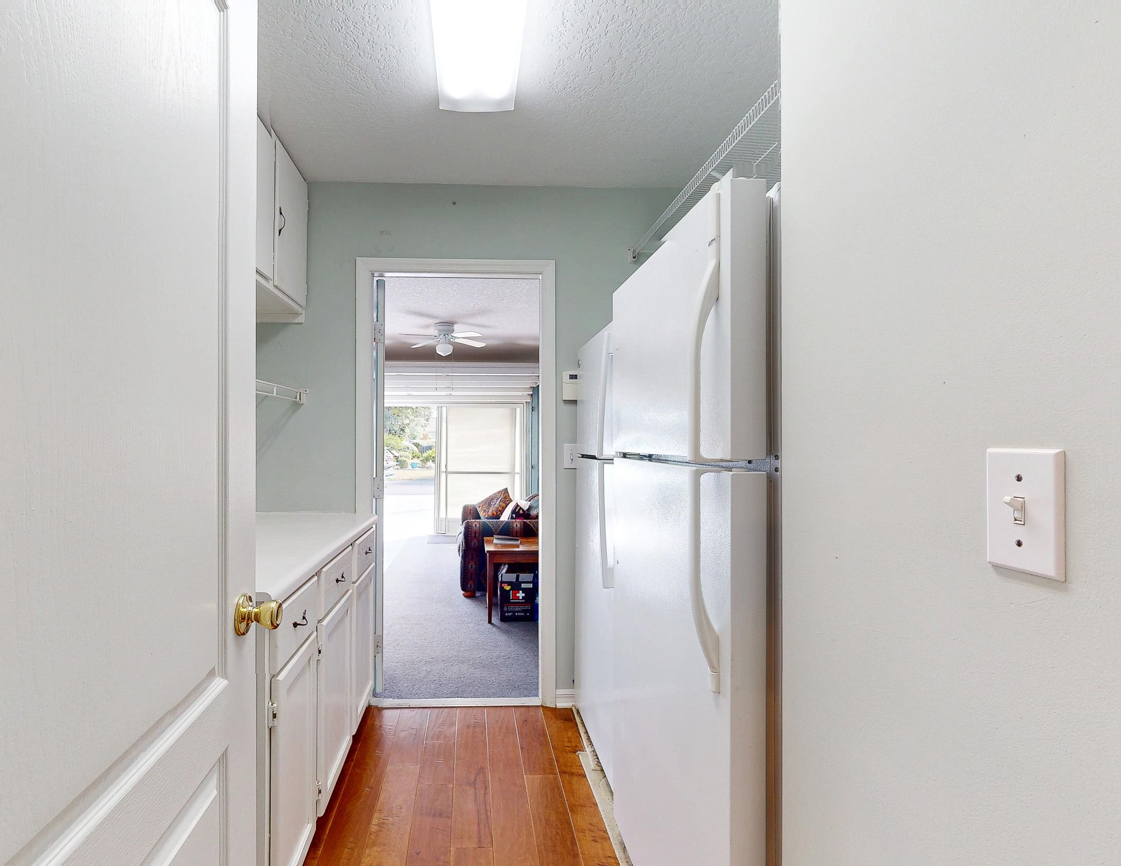 Image 17 of 48 For 701 Captains Drive