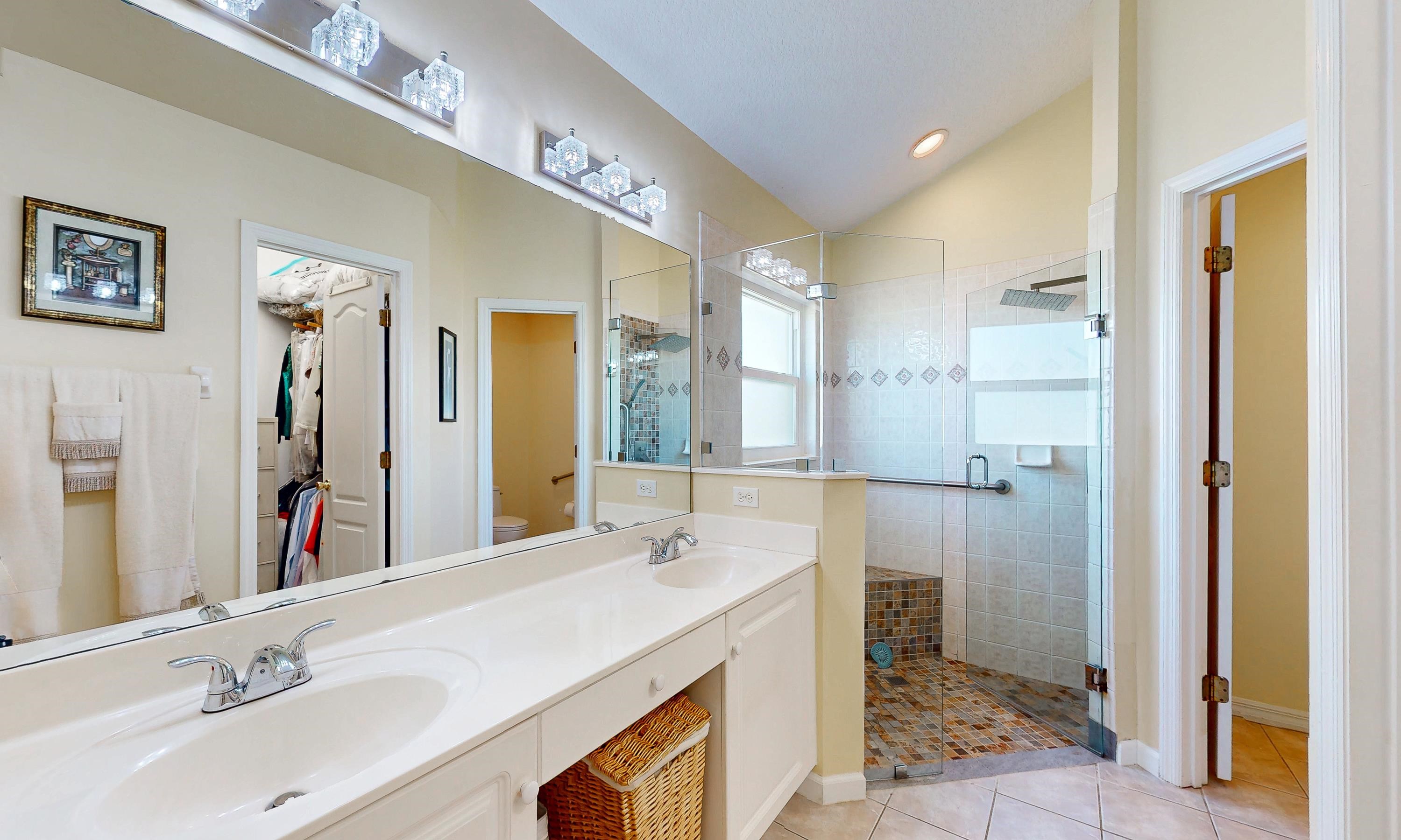 Image 22 of 48 For 701 Captains Drive