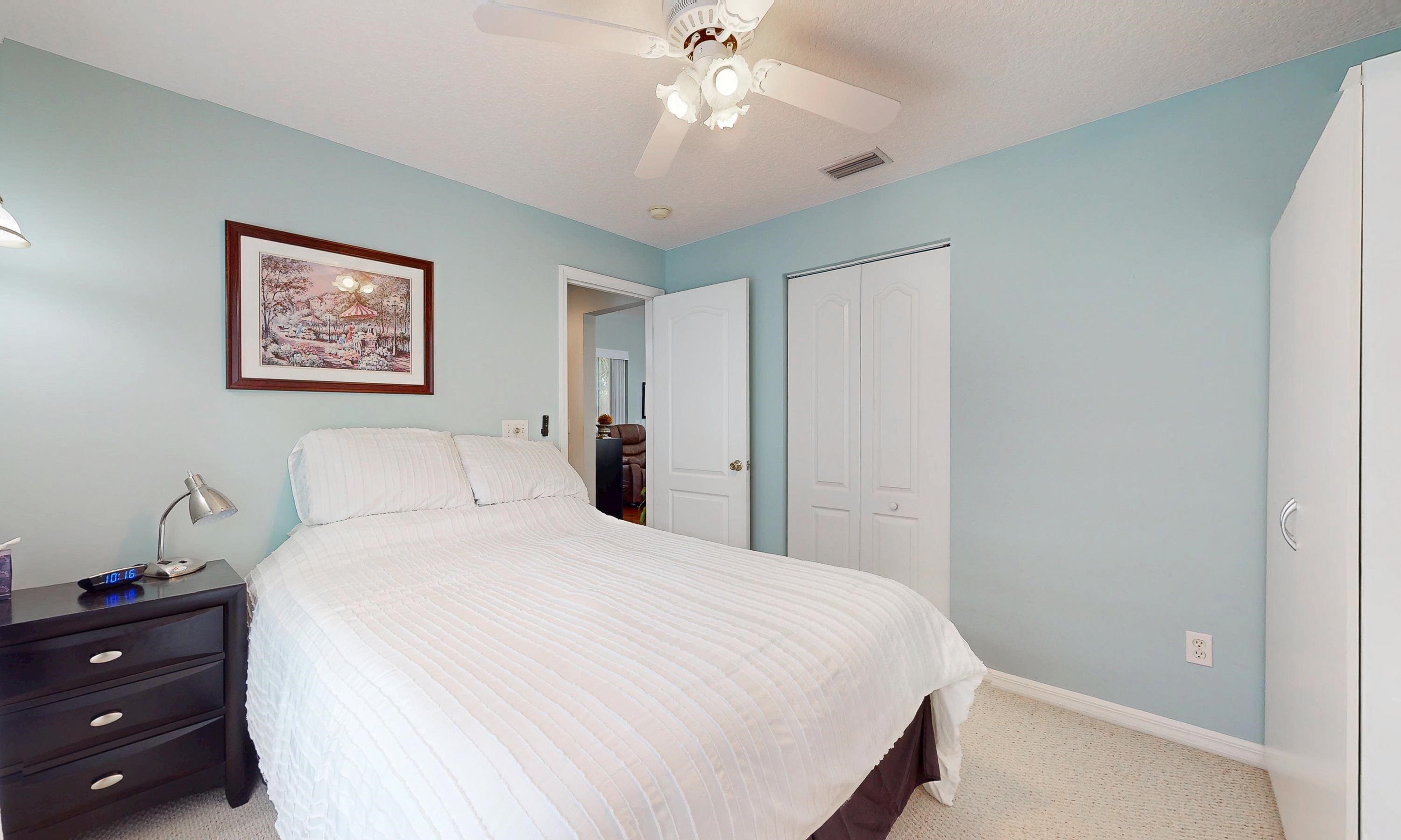 Image 25 of 48 For 701 Captains Drive