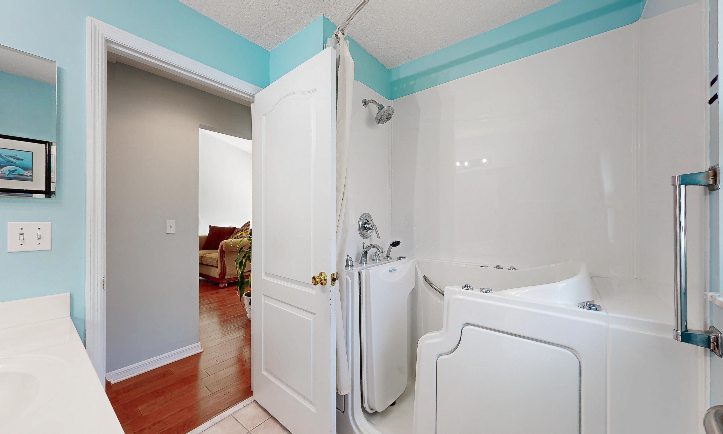 Image 29 of 48 For 701 Captains Drive