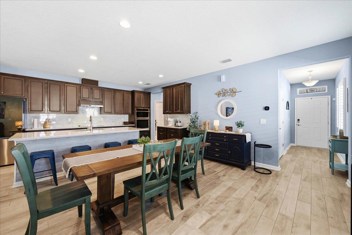 Image 12 of 58 For 30 La Mancha Drive