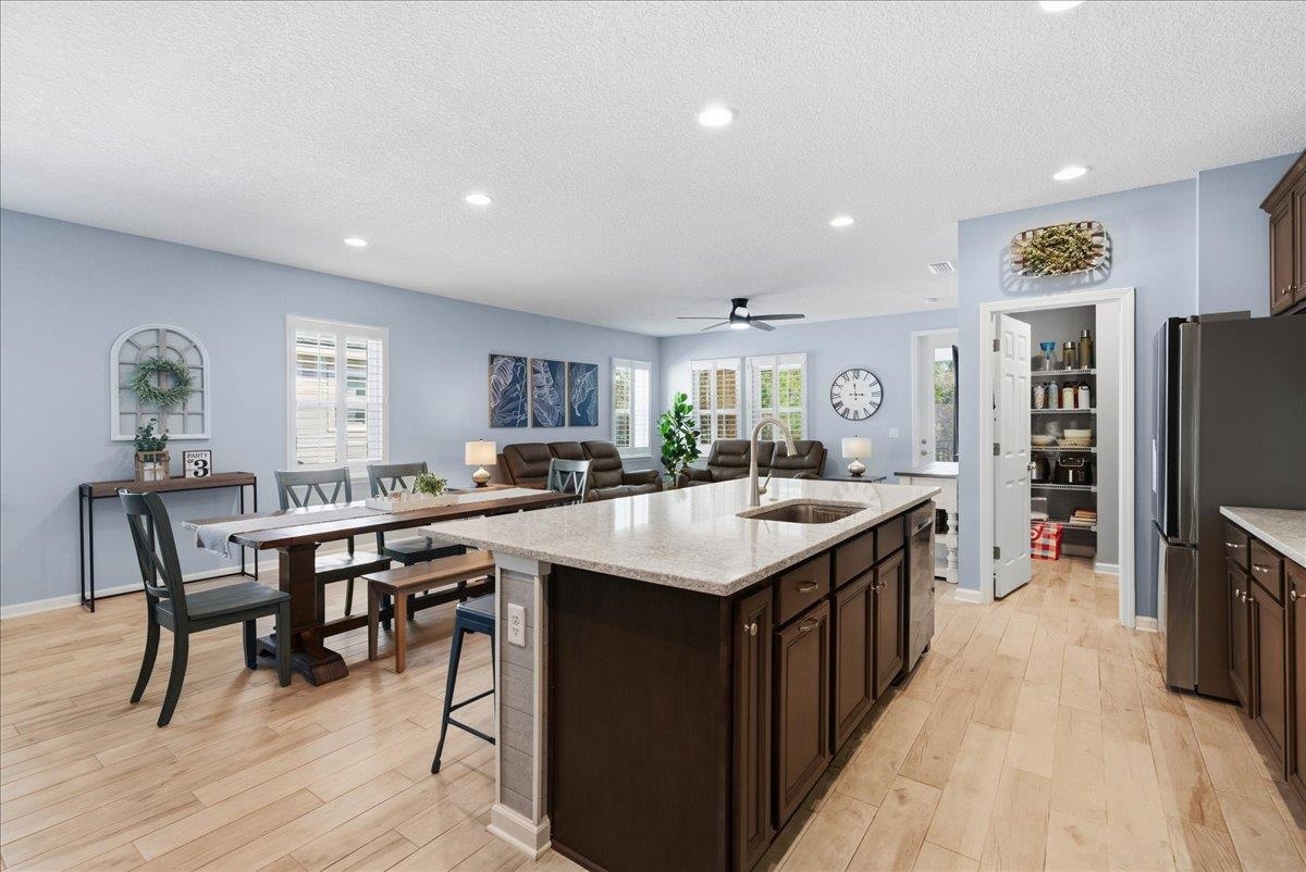 Image 16 of 58 For 30 La Mancha Drive