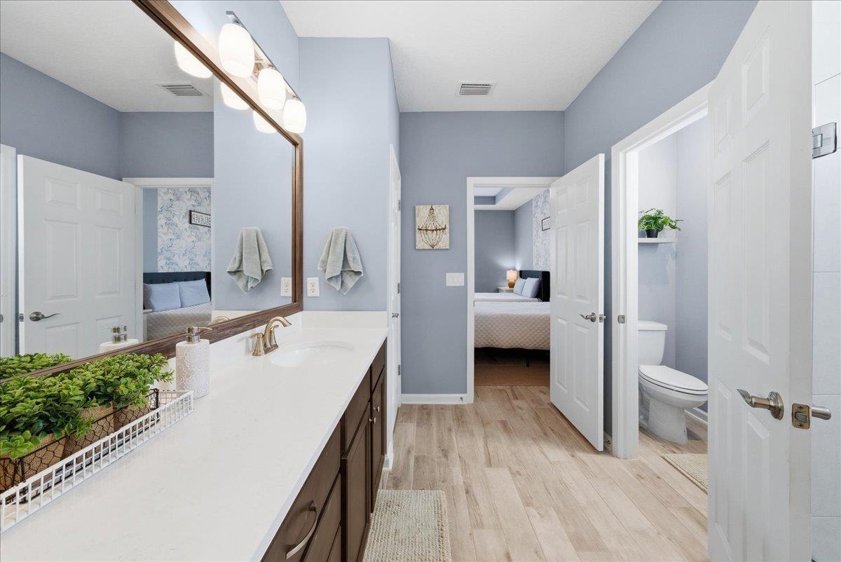 Image 21 of 58 For 30 La Mancha Drive